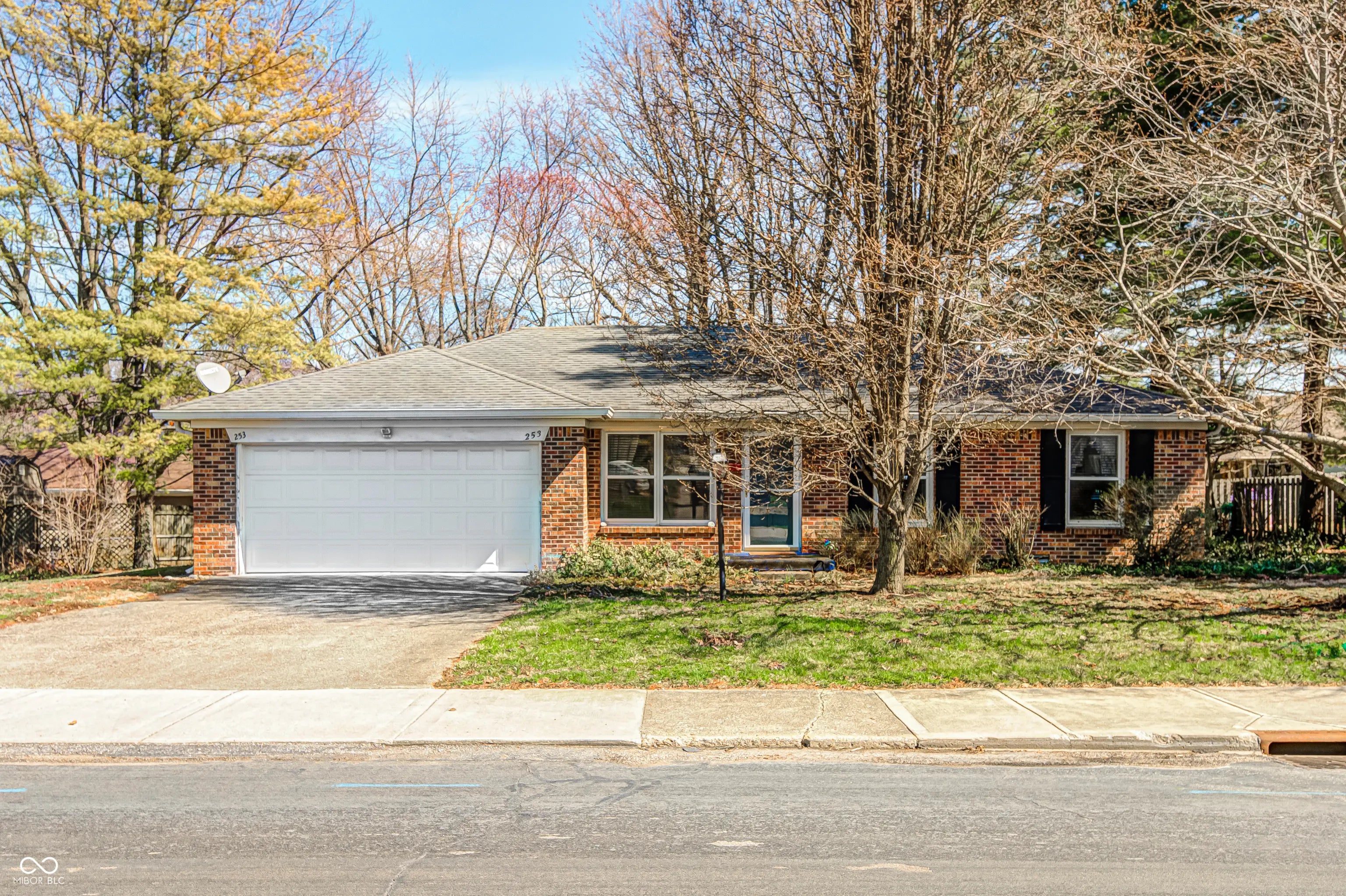 Photo of 253 N Tennessee Street Danville, IN 46122