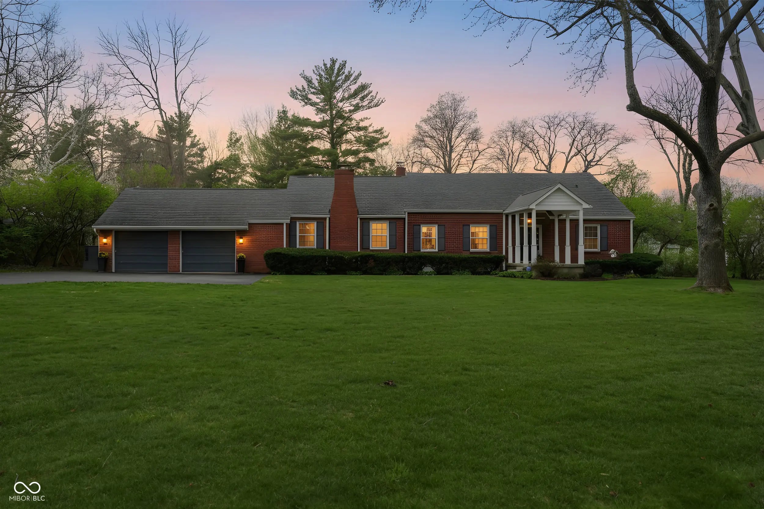 Photo of 695 W 77th Street South Drive Indianapolis, IN 46260