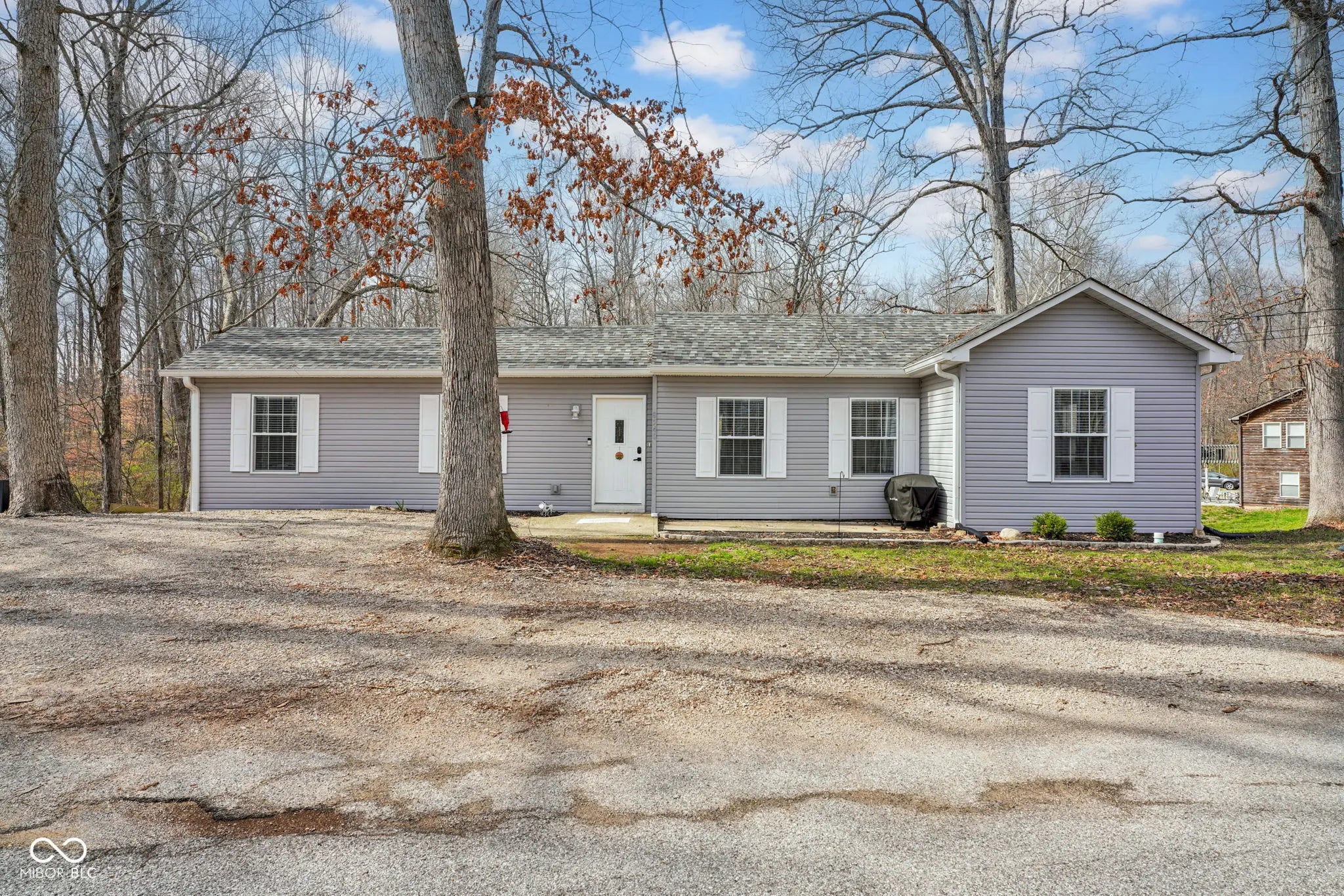 8540 S Nash Drive, Nineveh