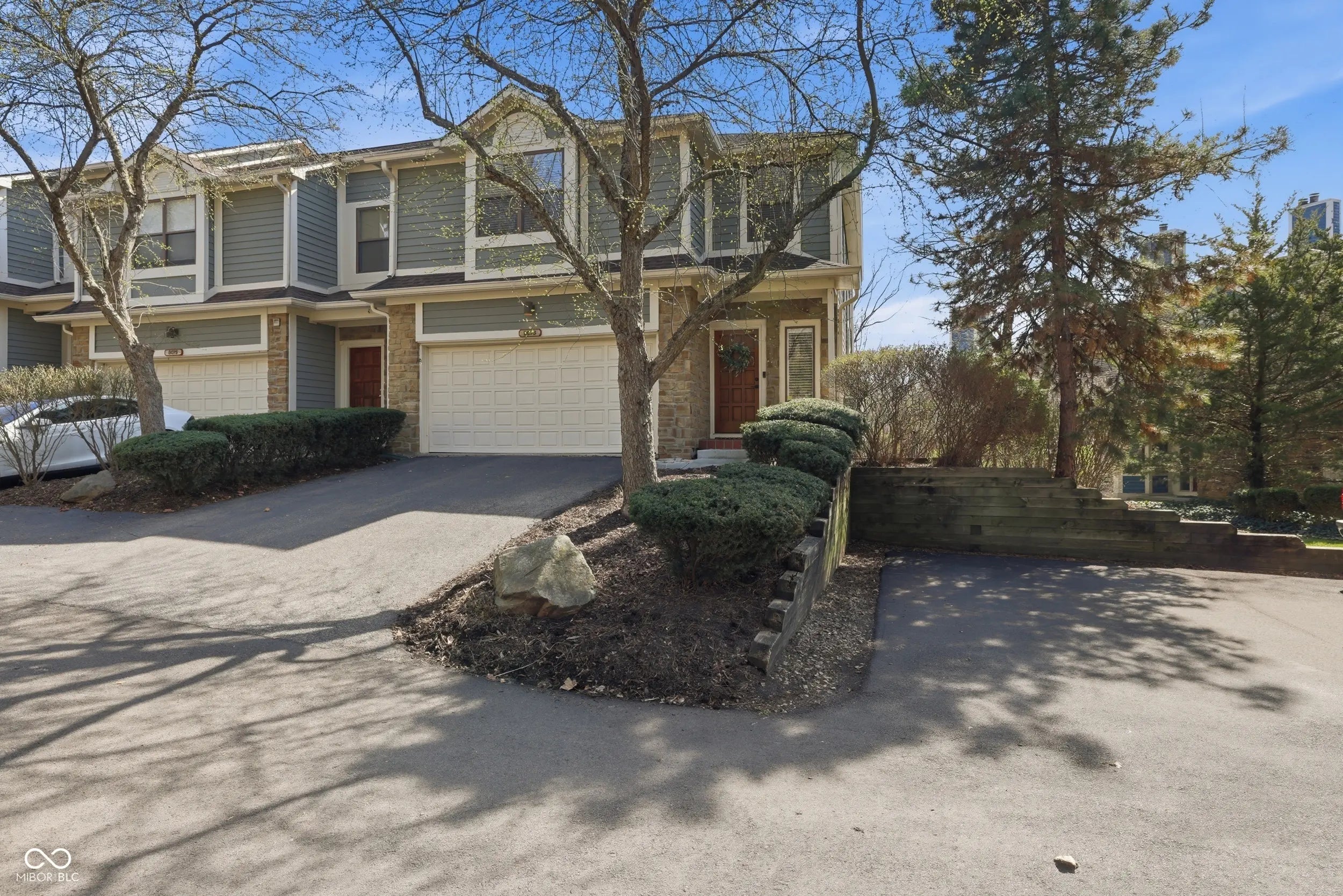 8073 Lower Bay Lane, Indianapolis