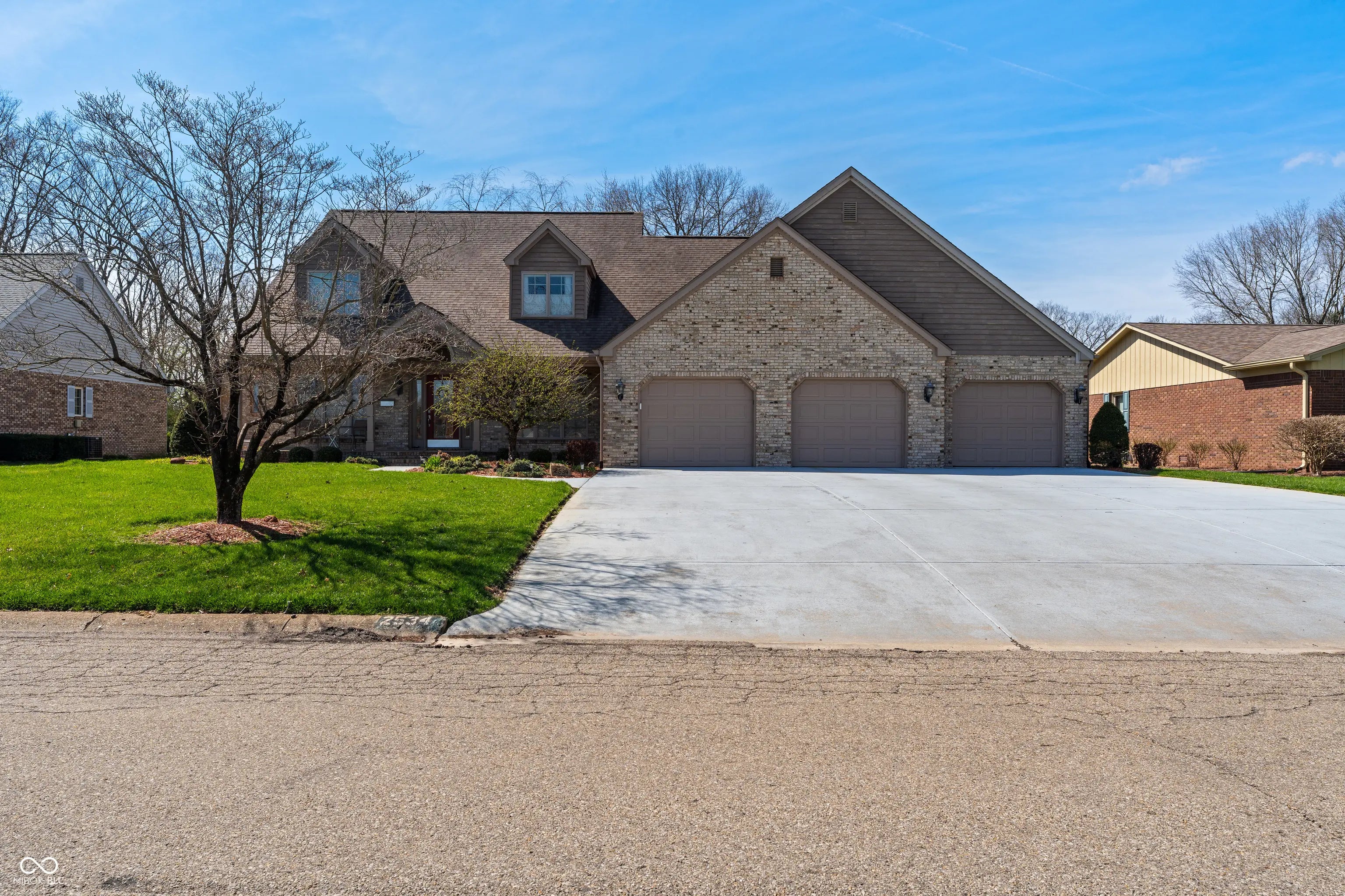 2534 Chestnut Street, Columbus