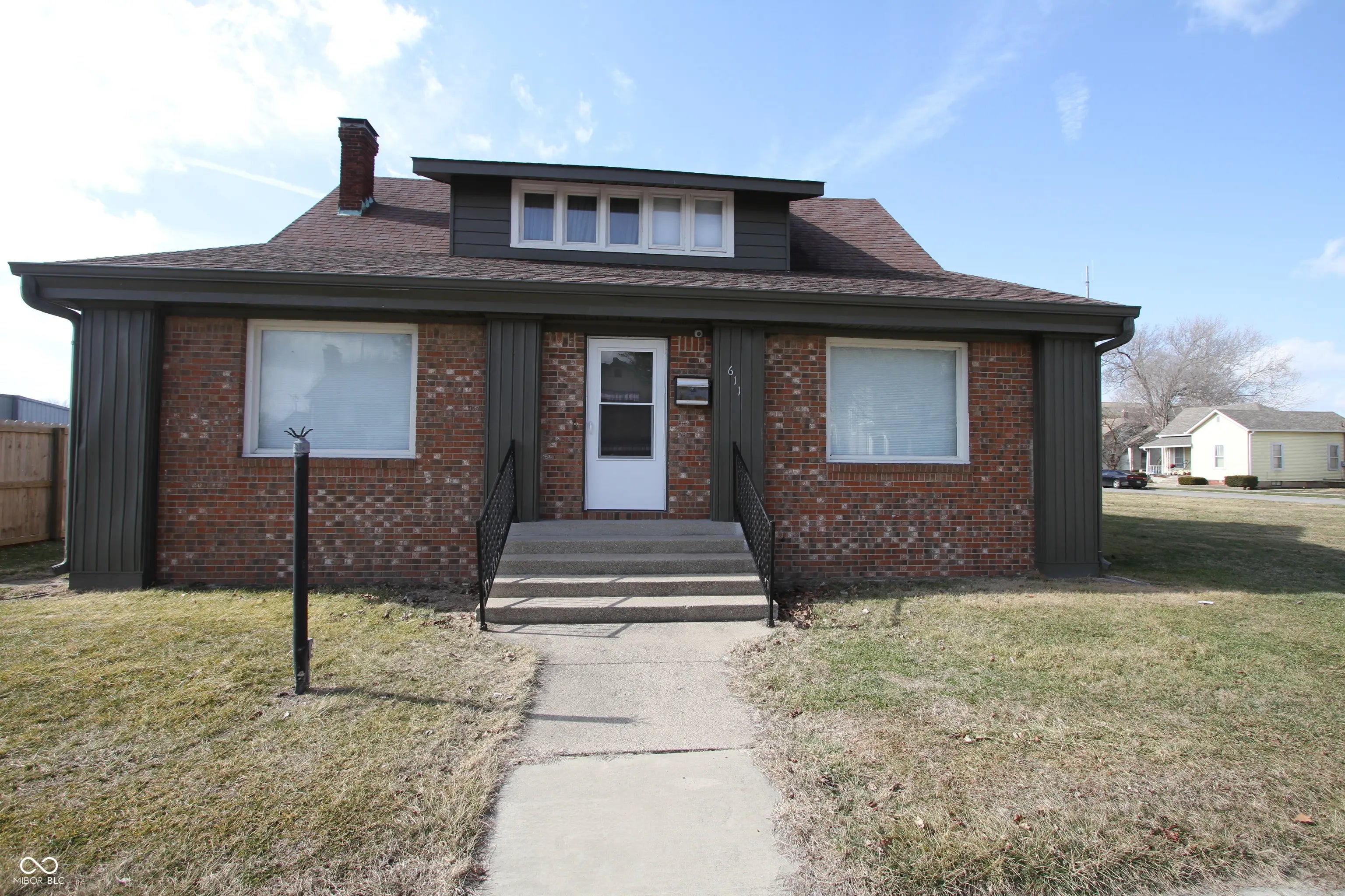 611 S Harrison Street Main Level, Shelbyville