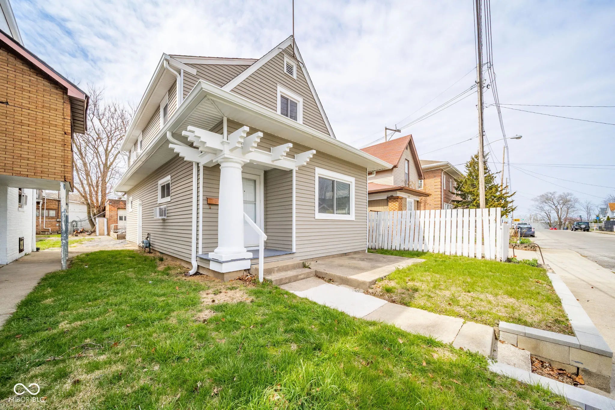 1125 Pearl Street, Anderson