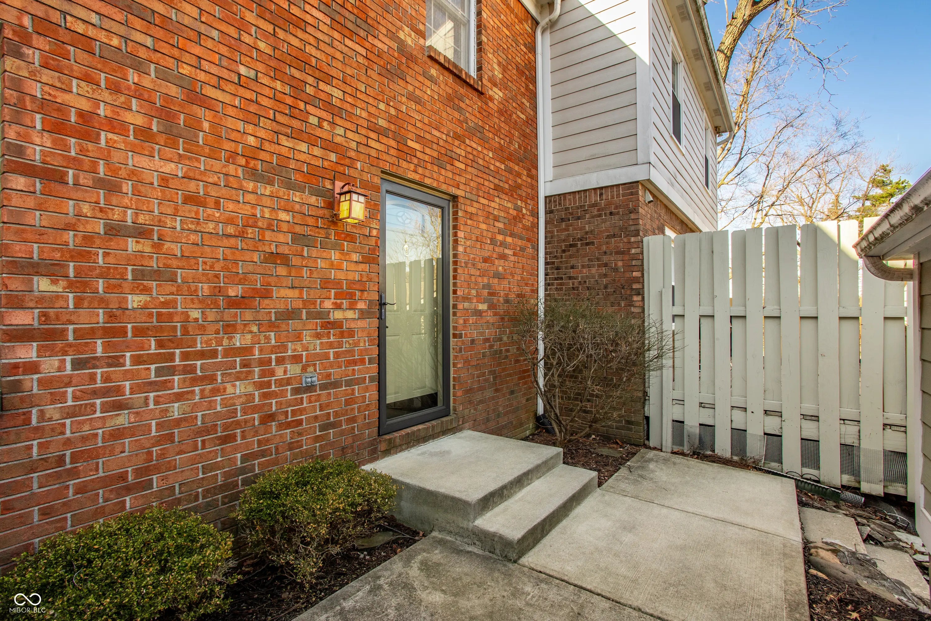 Photo of 105 Carmelaire Drive Carmel, IN 46032