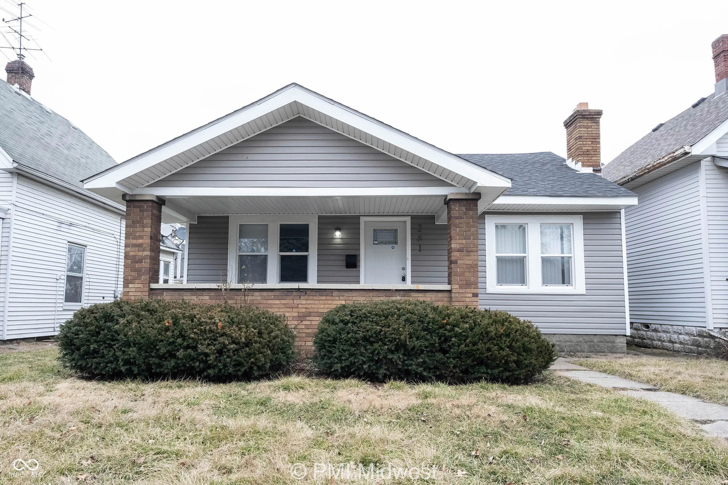 Photo of 281 N Mount Street Indianapolis, IN 46222