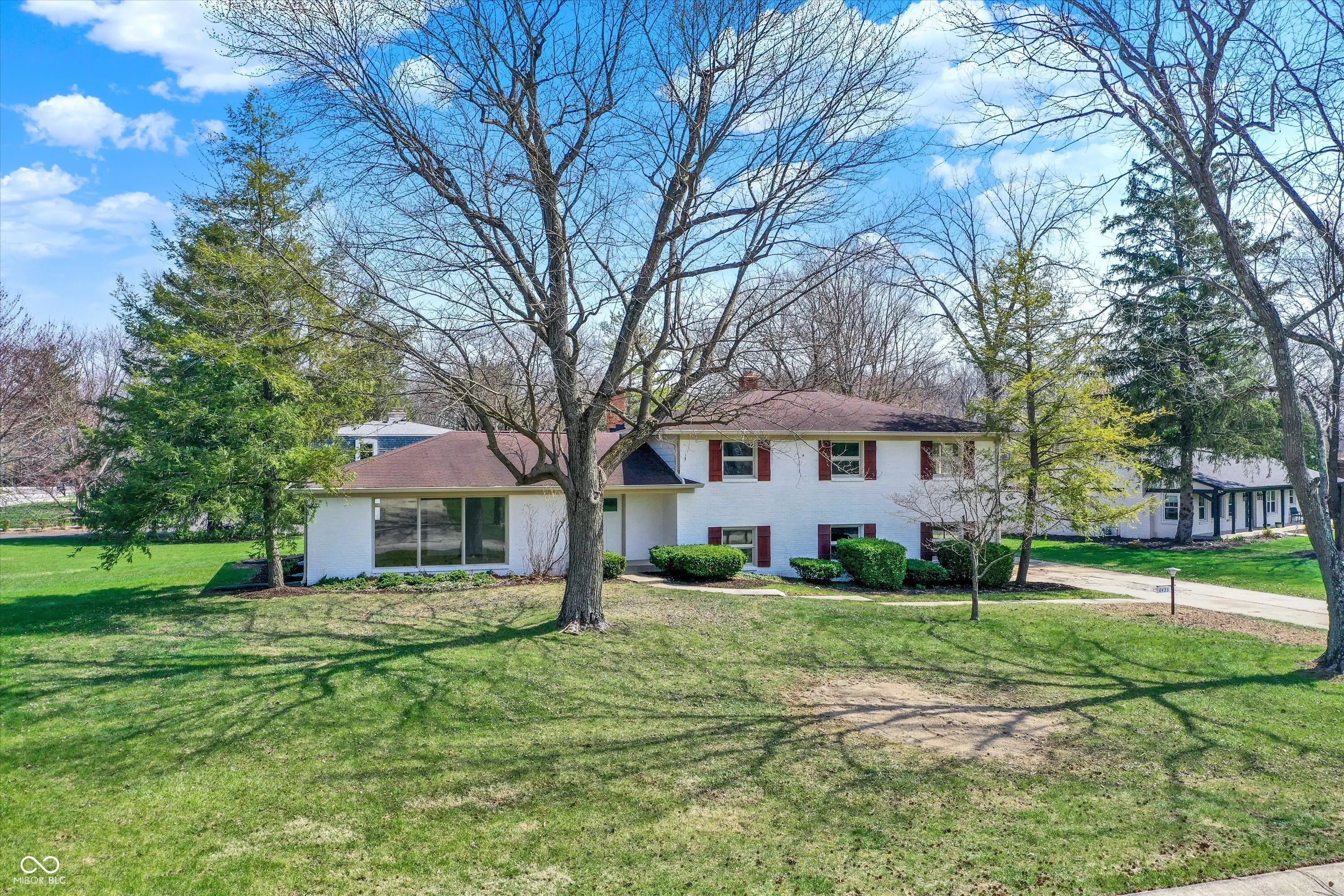 Photo of 8433 Sunset Lane Indianapolis, IN 46260