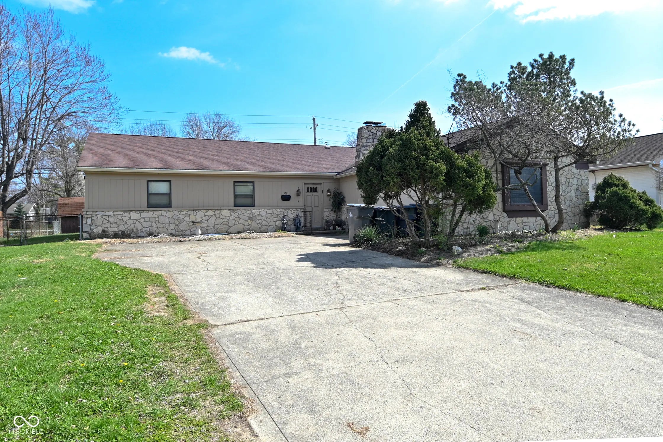 3221 Bluebell Lane, Indianapolis