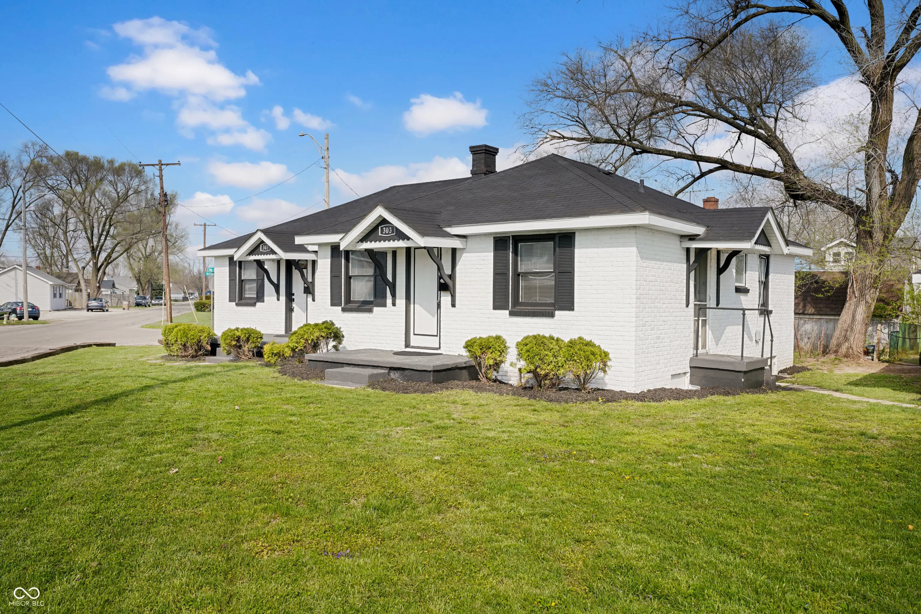 Photo of 303 Hope Avenue Columbus, IN 47201