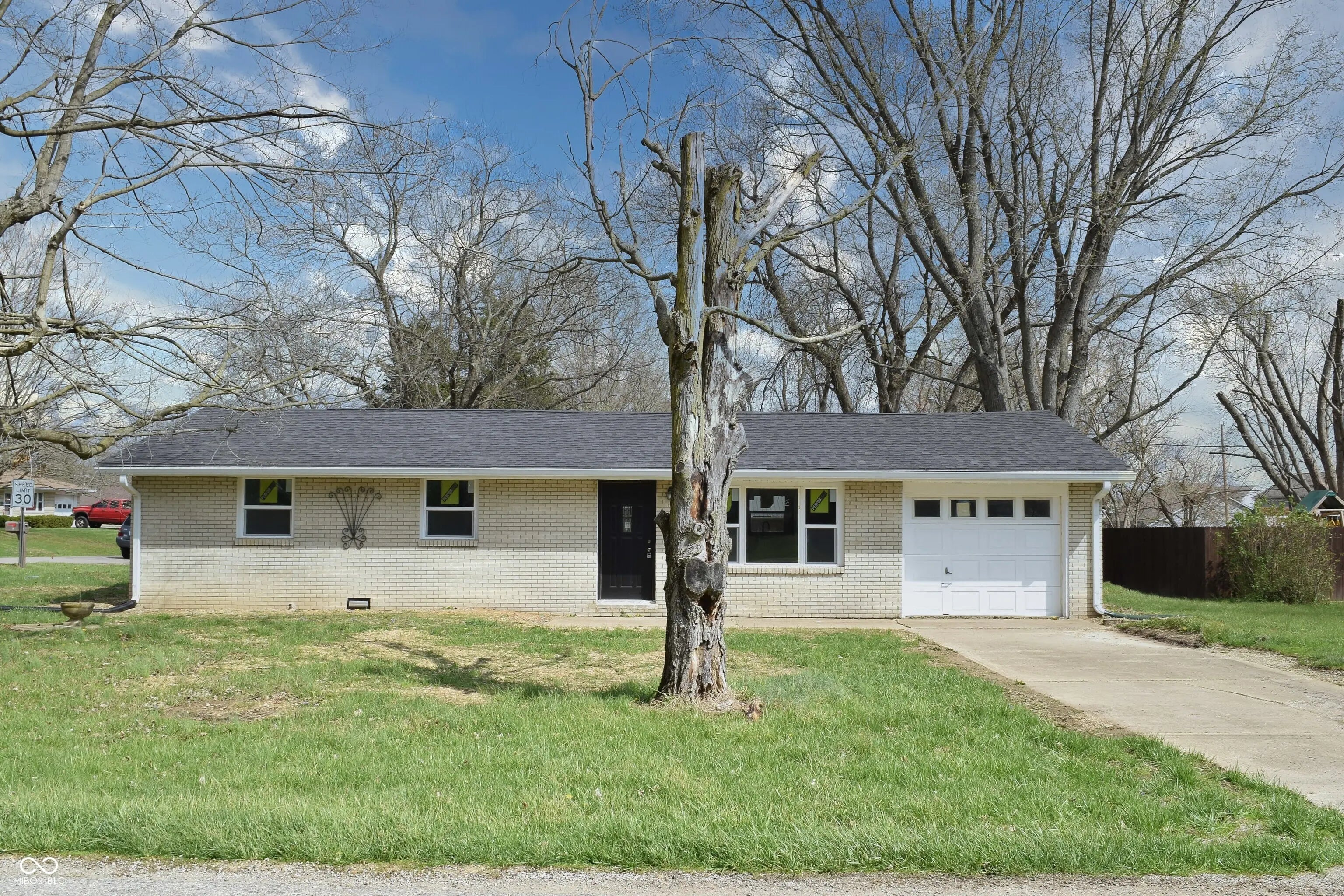 5961 N 200 W, Columbus