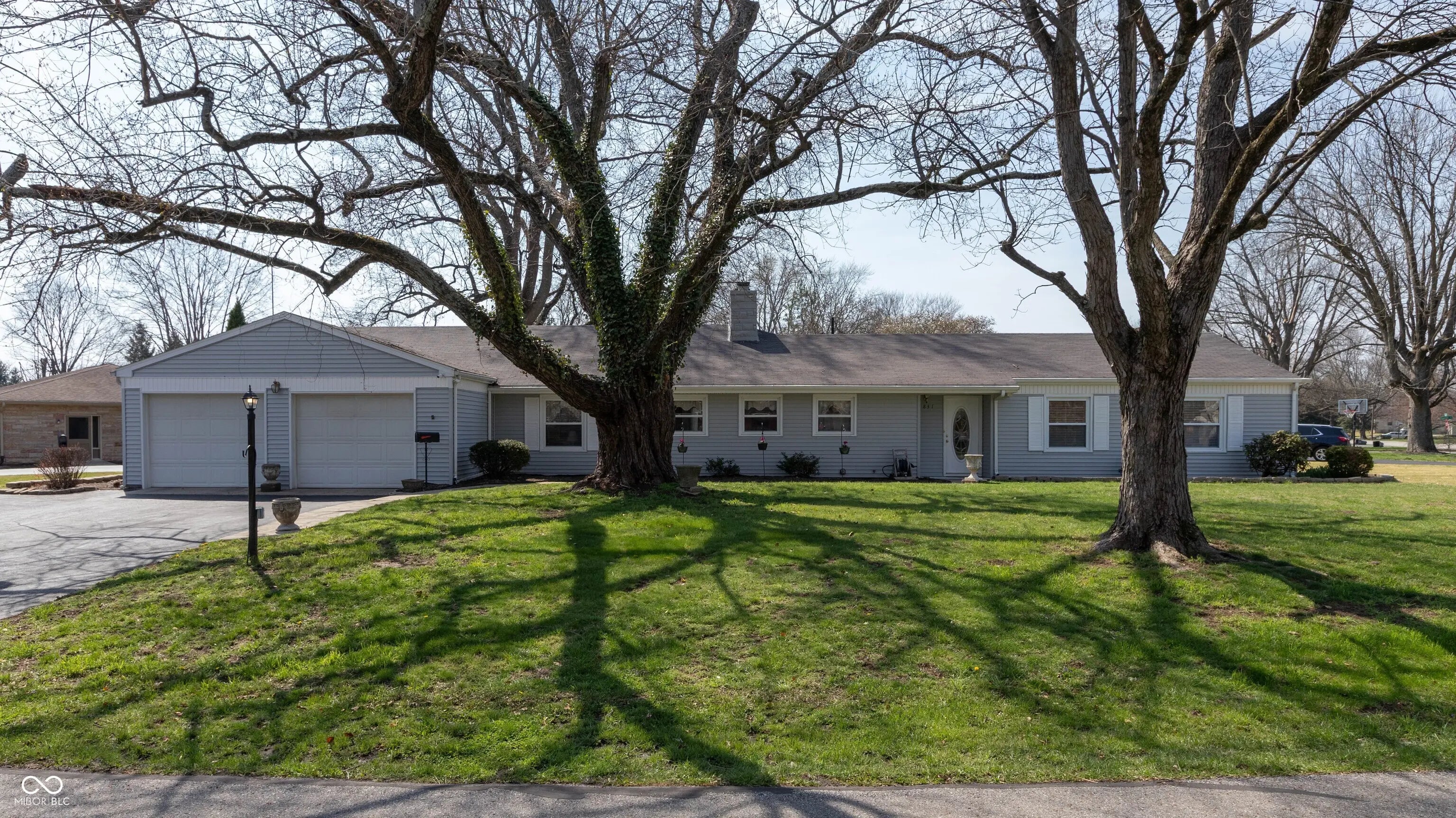 831 North Drive, Seymour