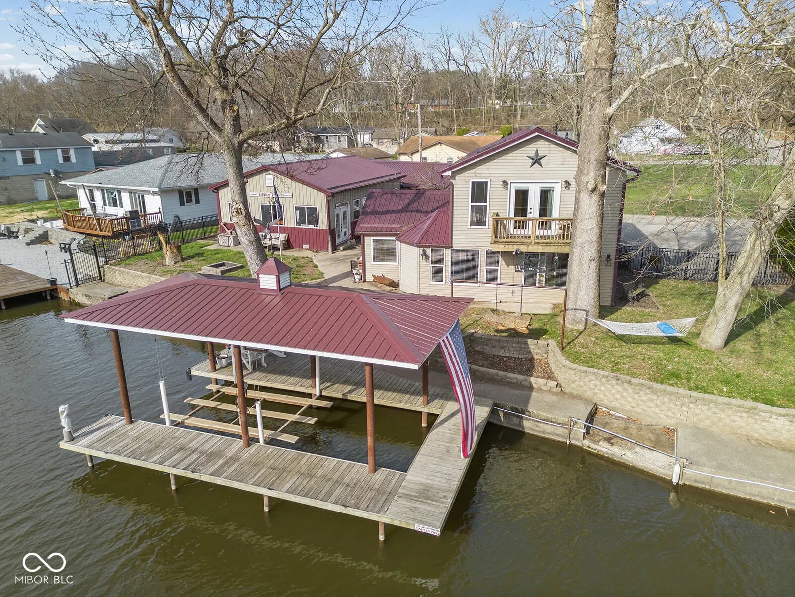 Photo of 725 Bluewater Drive Monticello, IN 47960