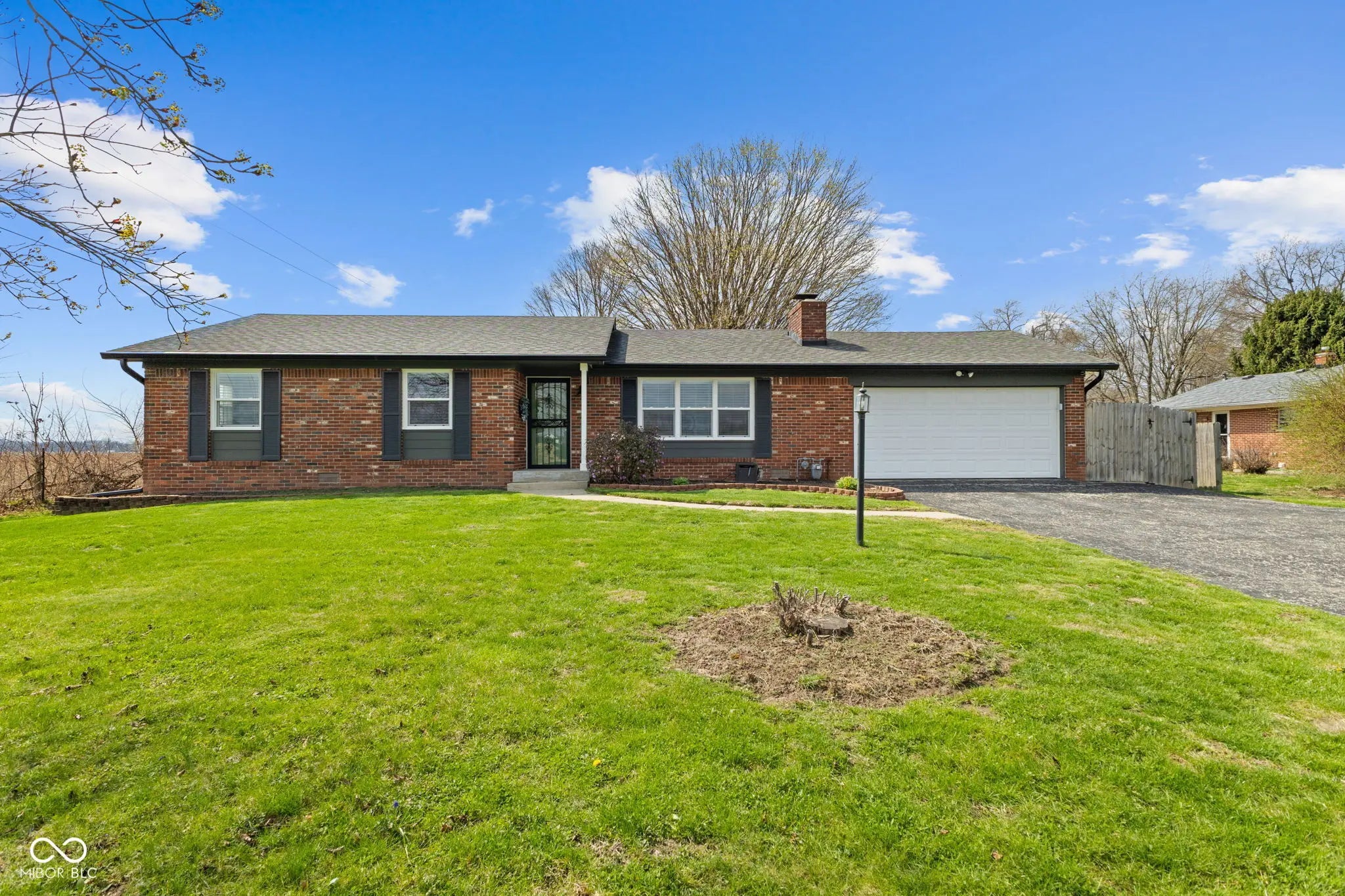 1154 Mullinix Road, Greenwood