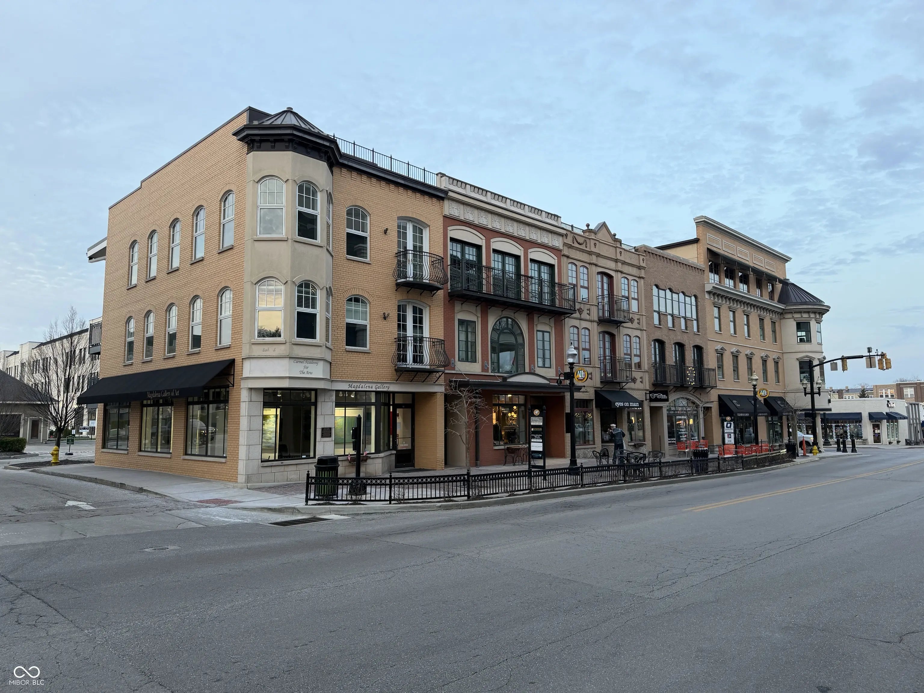 27 E Main Street 200, Carmel