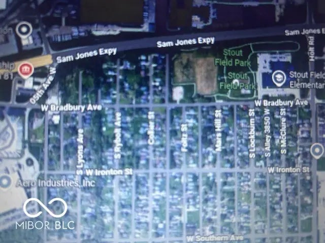 2405 S Lockburn Street, Indianapolis