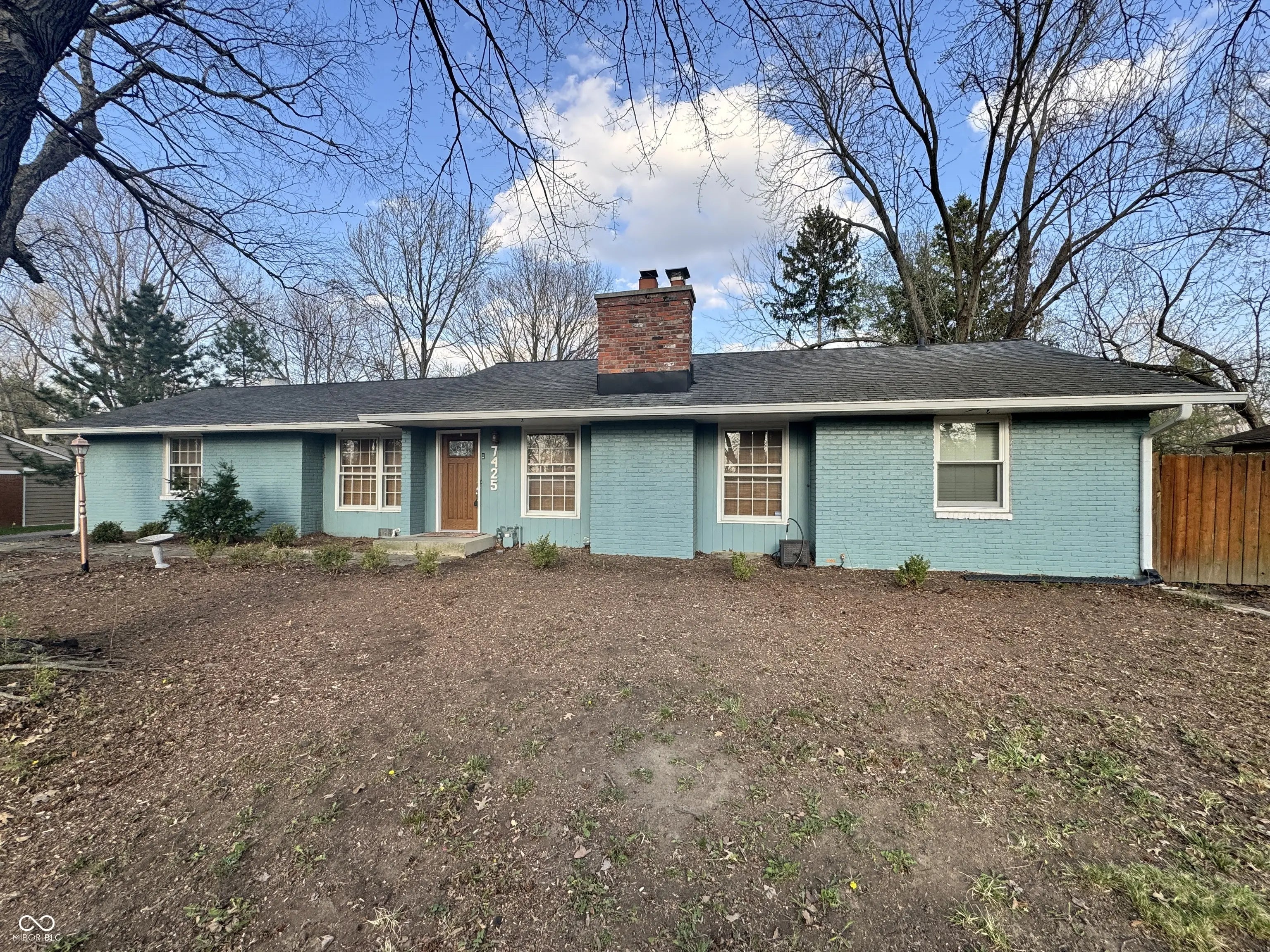 Photo of 7425 Dean Road Indianapolis, IN 46240