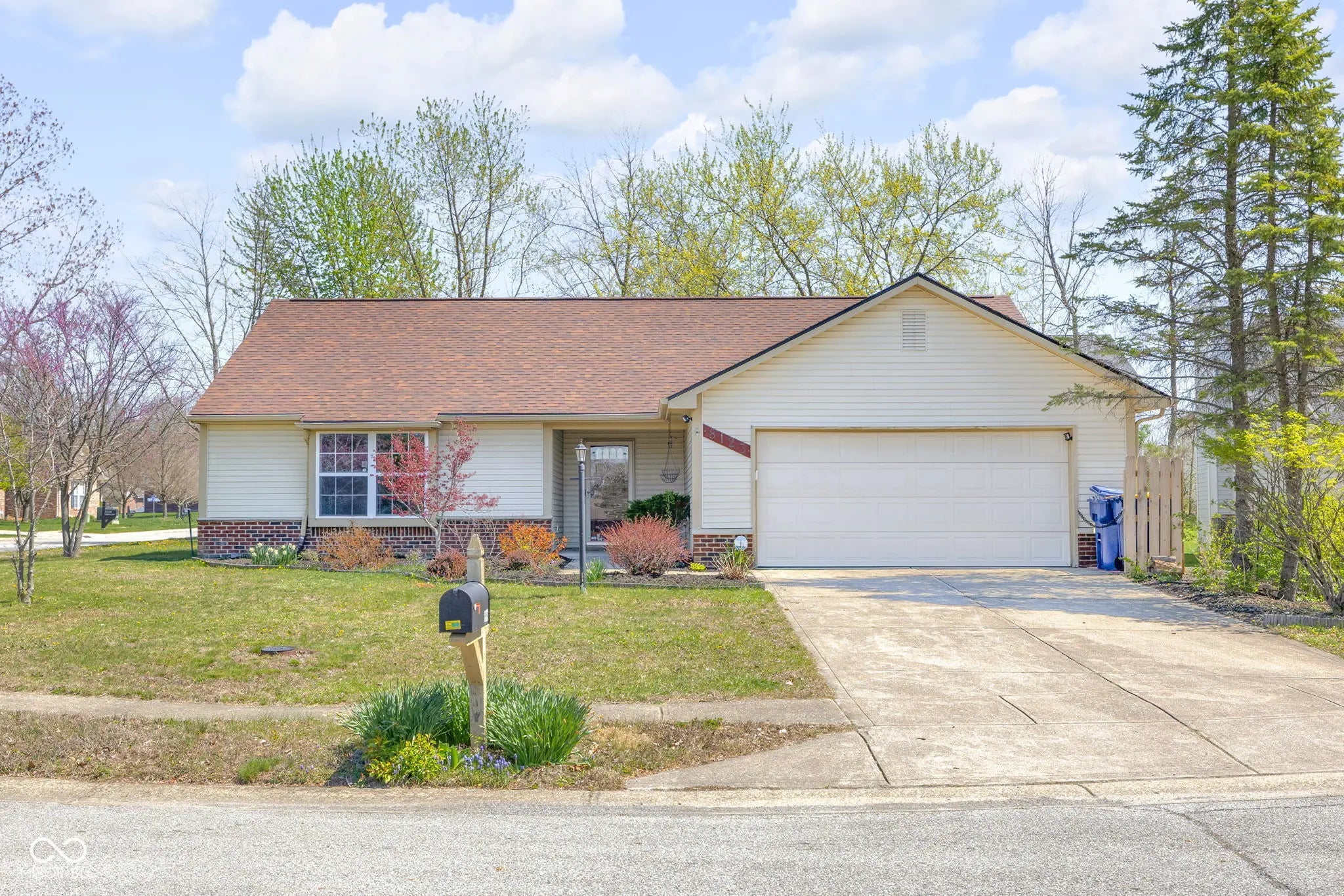 Photo of 8123 Blackgum Court Indianapolis, IN 46236