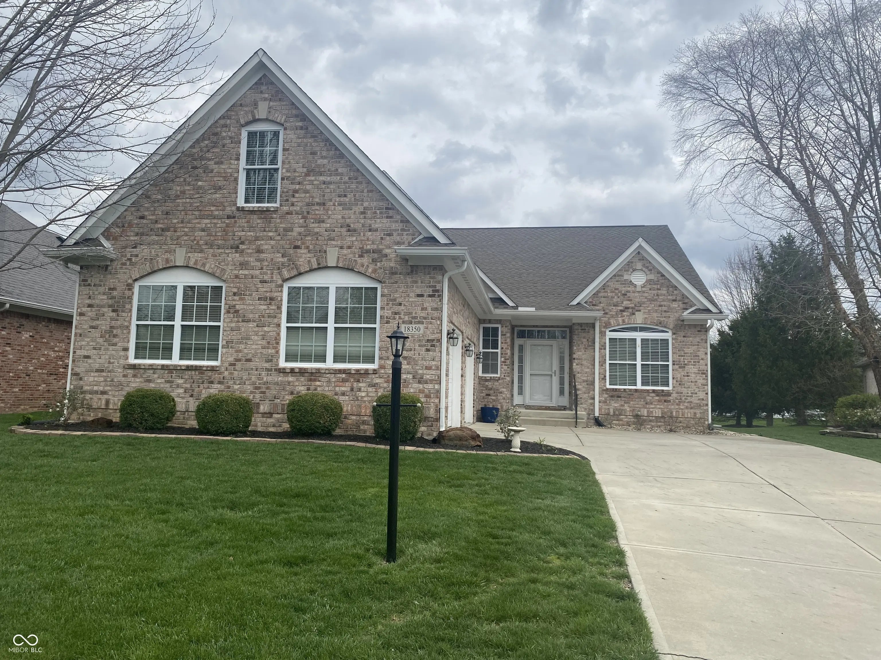 Photo of 18350 Canyon Oak Drive Noblesville, IN 46062