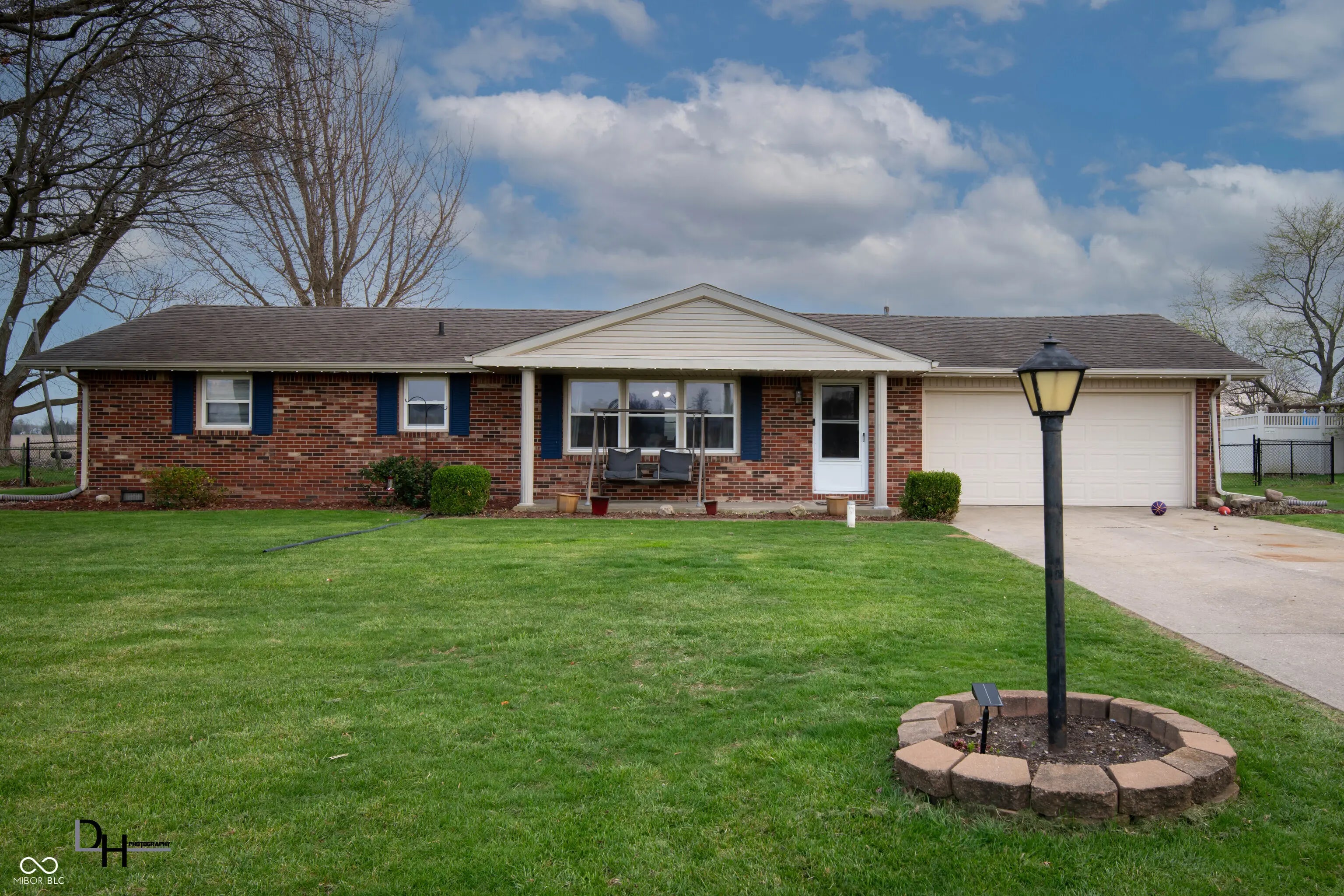 Photo of 1959 W 300 N Anderson, IN 46011