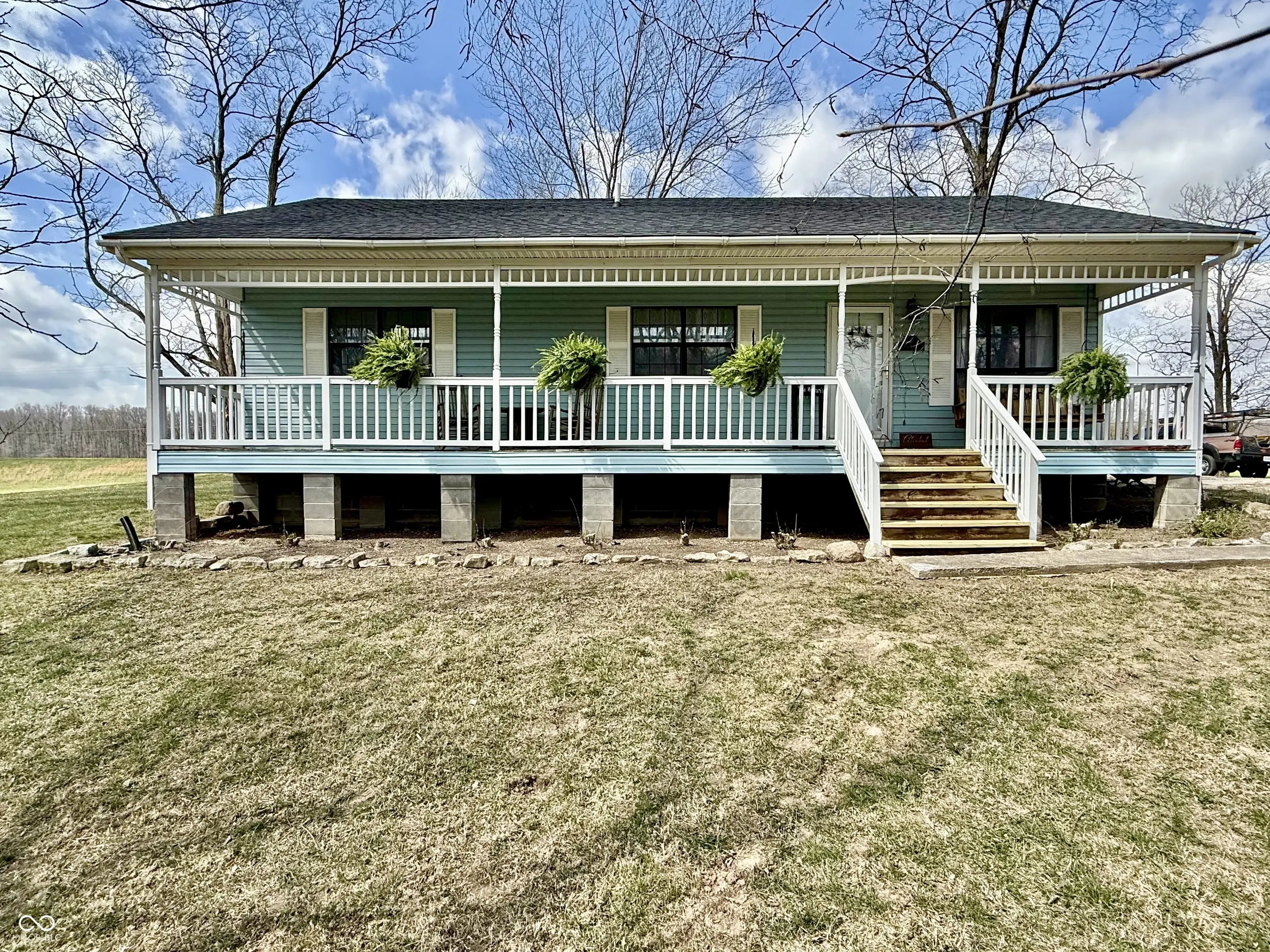 485 W Choctaw Trail, Greensburg