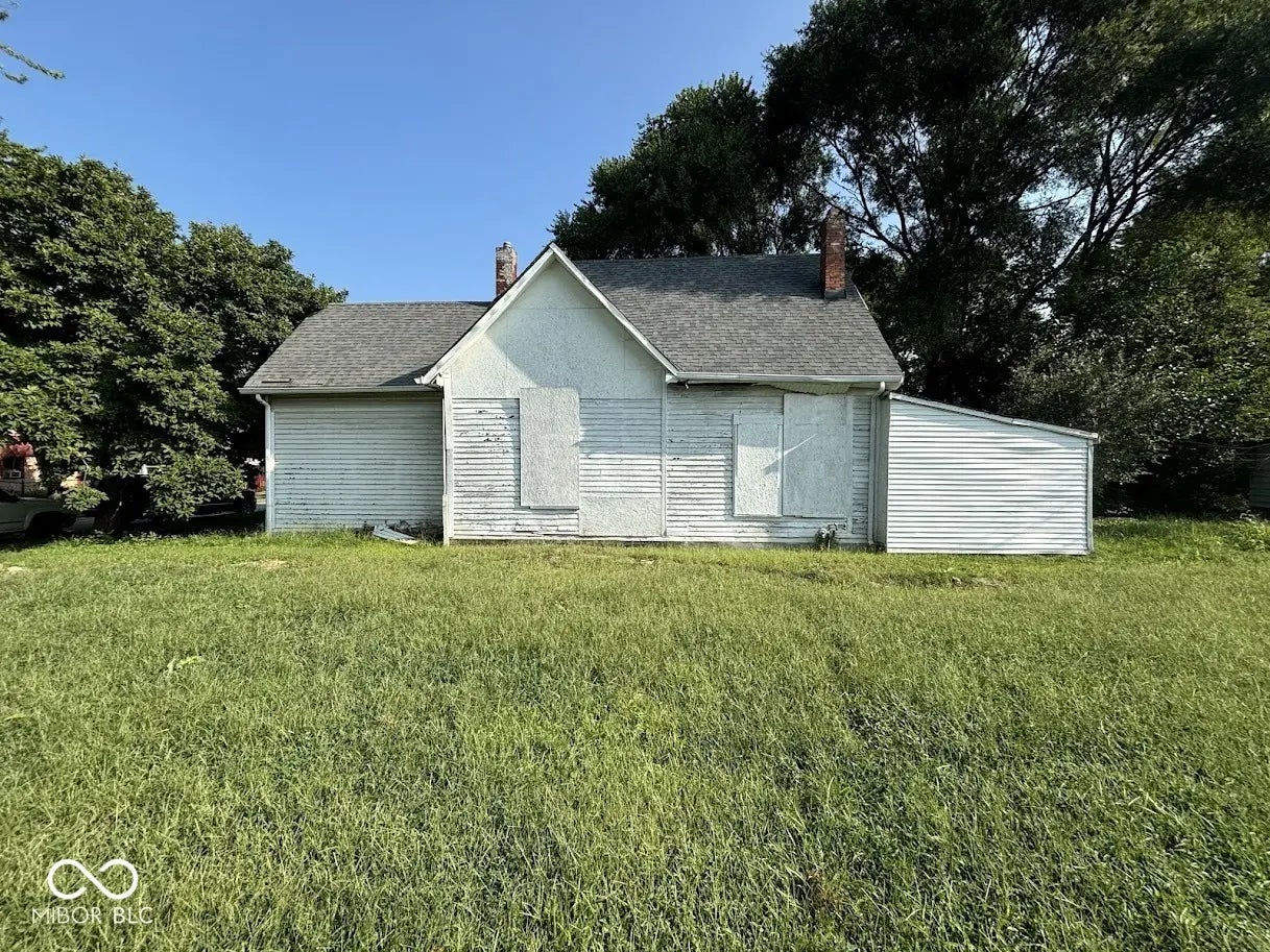 Photo of 643 Warren Avenue Indianapolis, IN 46221