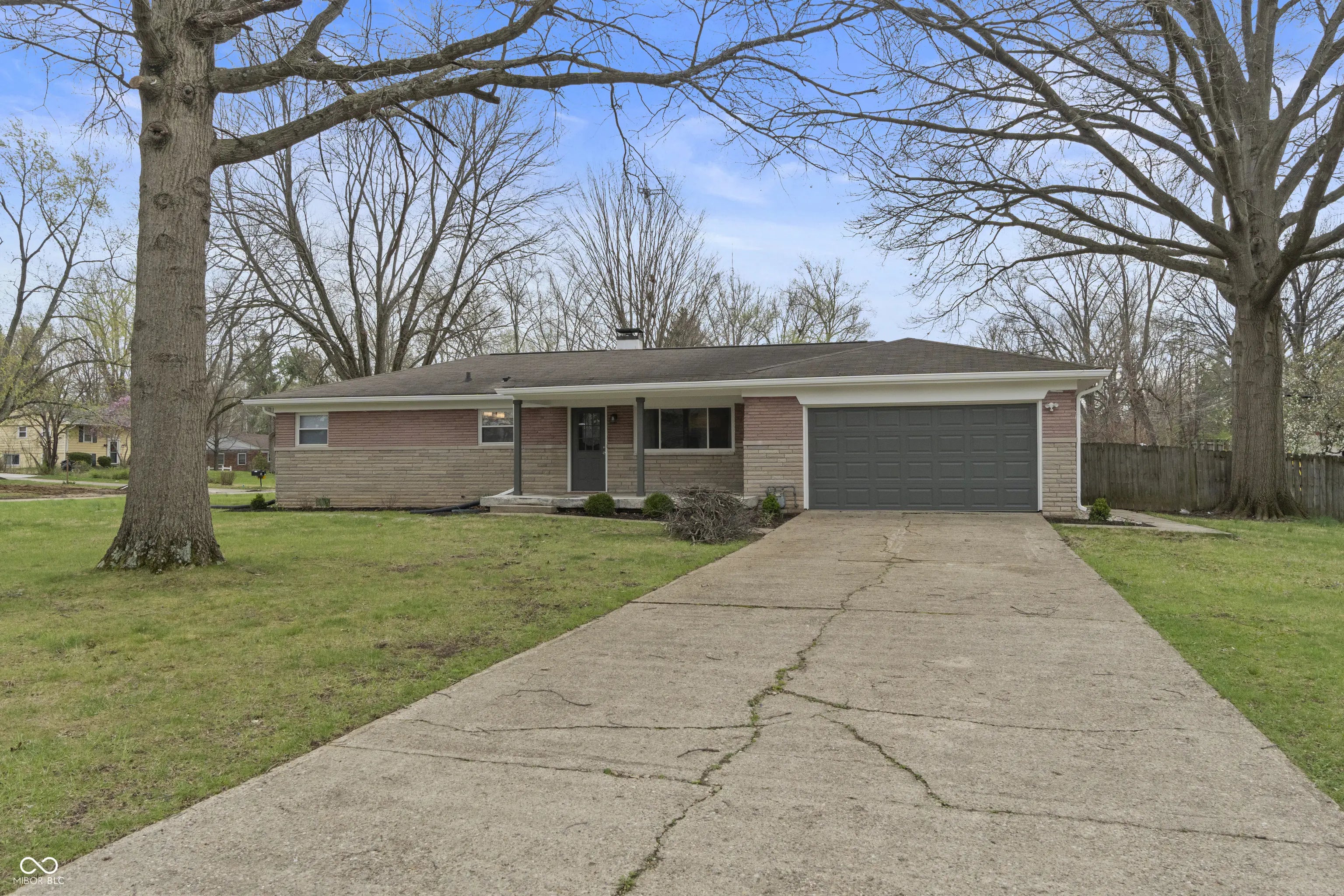 Photo of 2715 Nw Westleigh Drive Nw Indianapolis, IN 46268