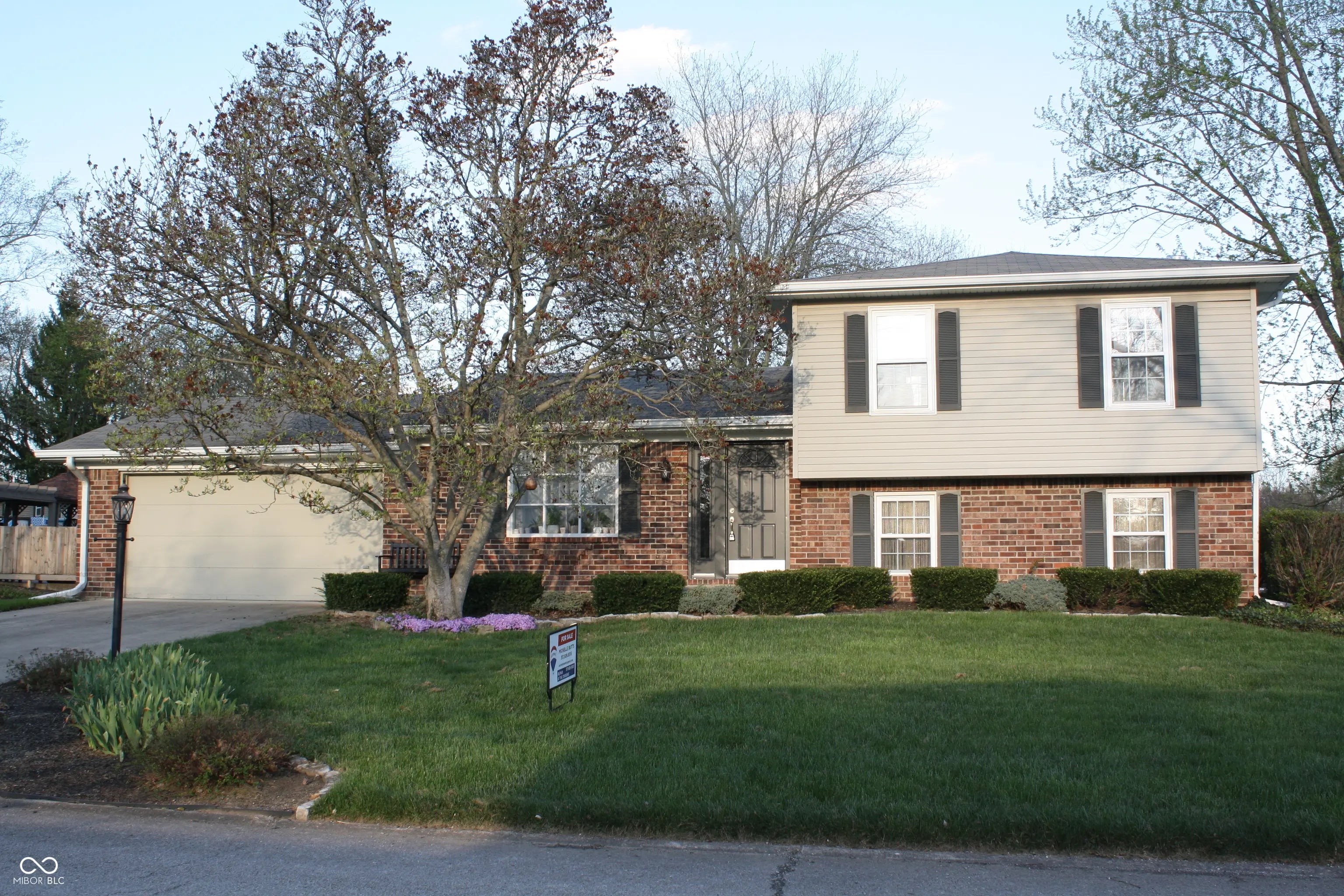 Photo of 8437 Lockwood Lane Indianapolis, IN 46217