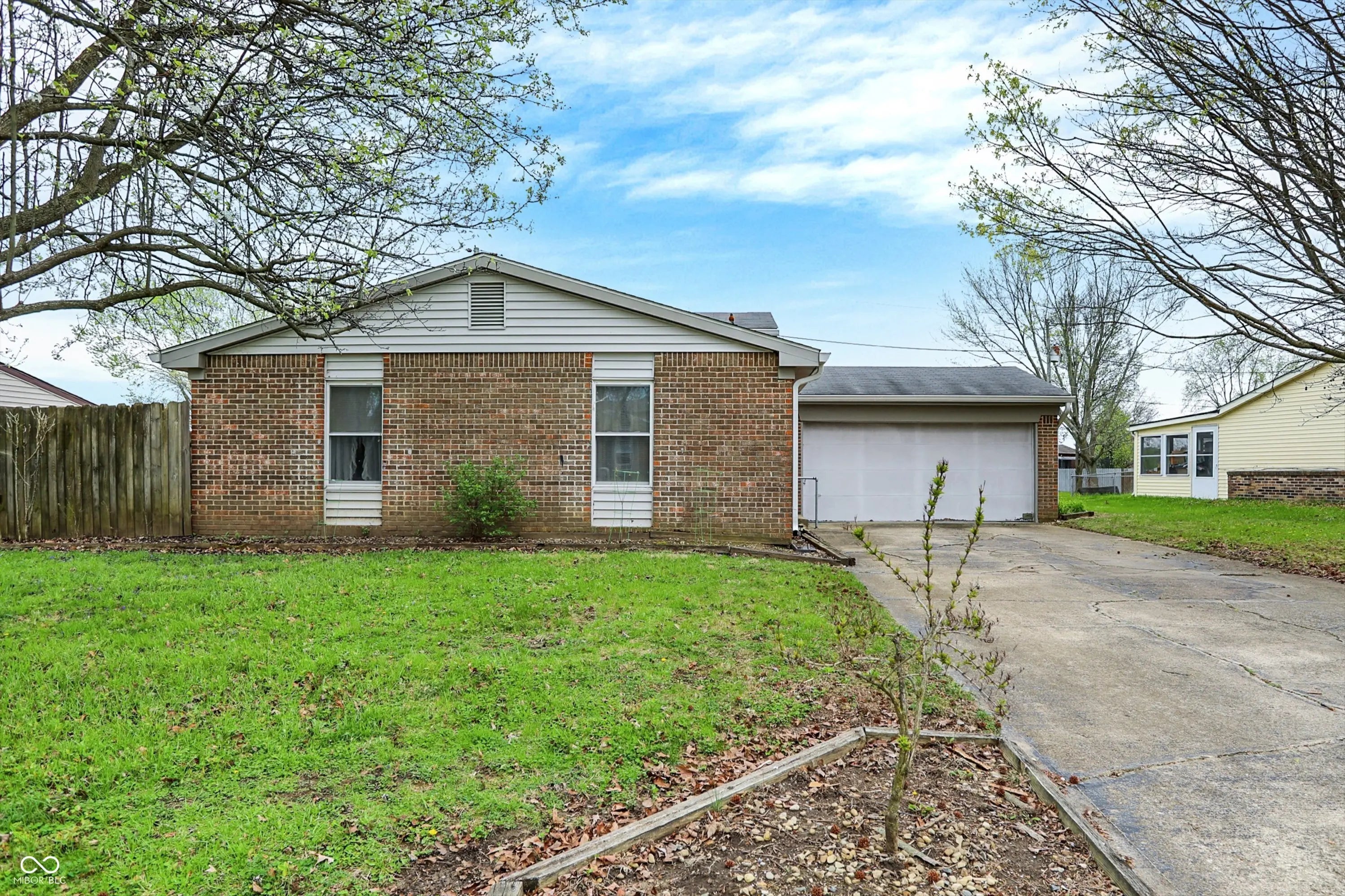 1515 Canterbury Drive, Shelbyville