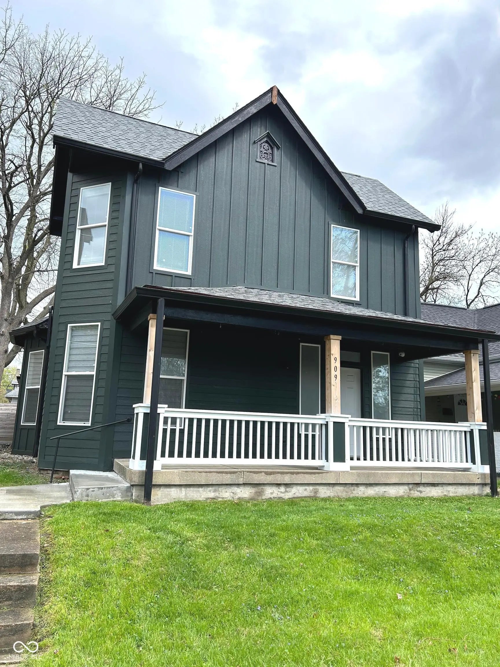 Photo of 909 N Temple Avenue Indianapolis, IN 46201