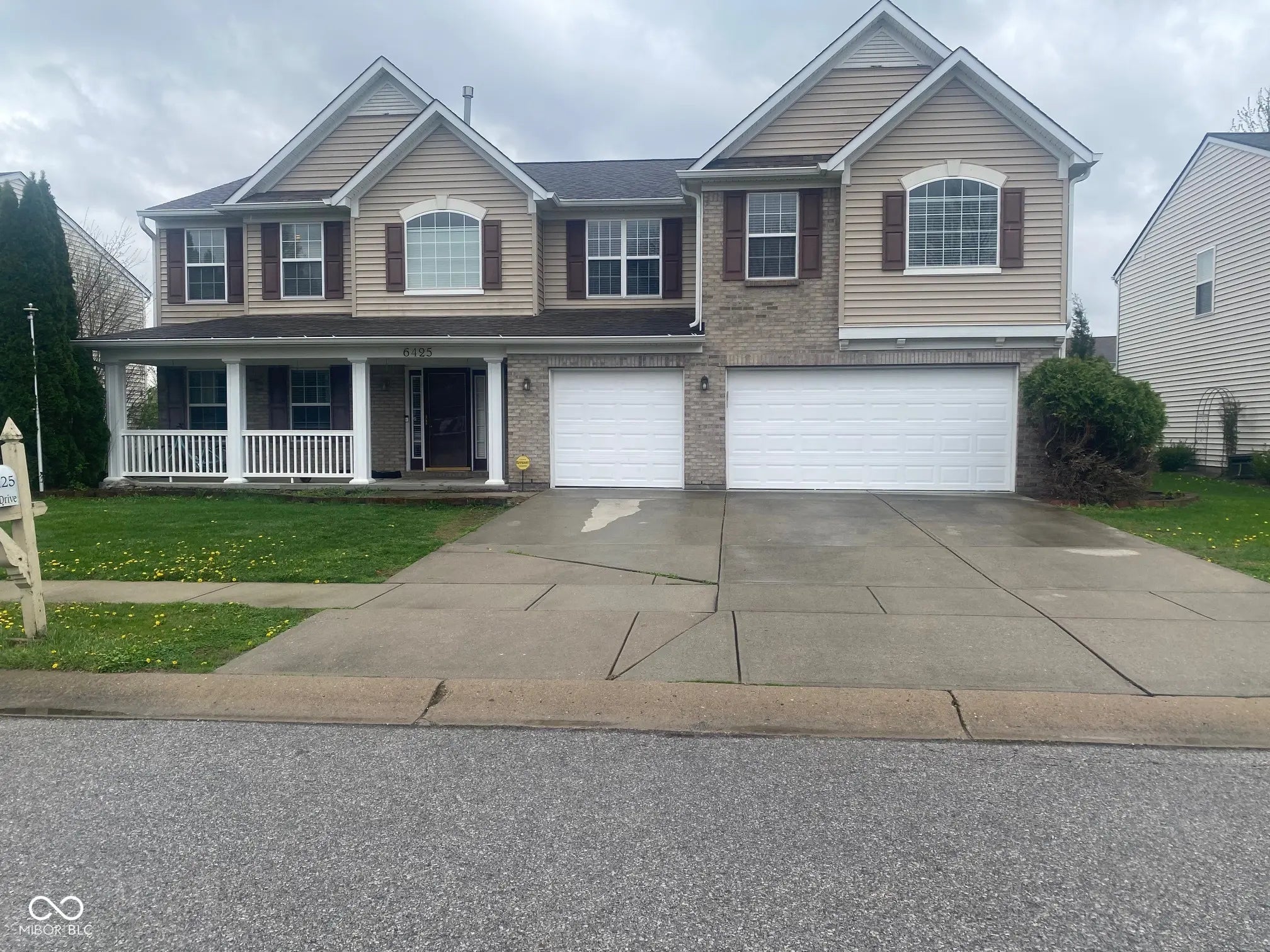 Photo of 6425 Bonneville Drive Indianapolis, IN 46237