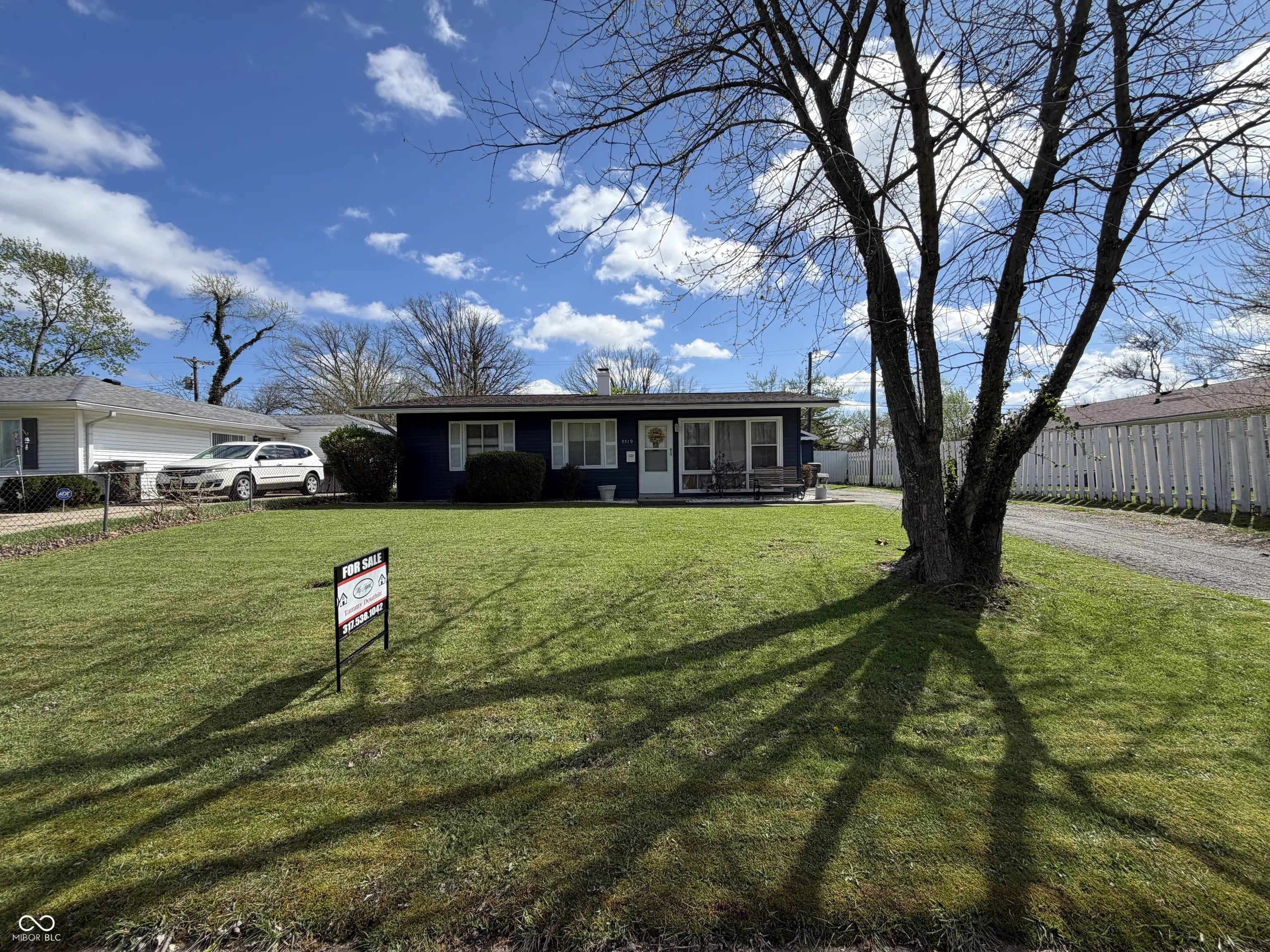 Photo of 5519 Glencoe Street Indianapolis, IN 46226