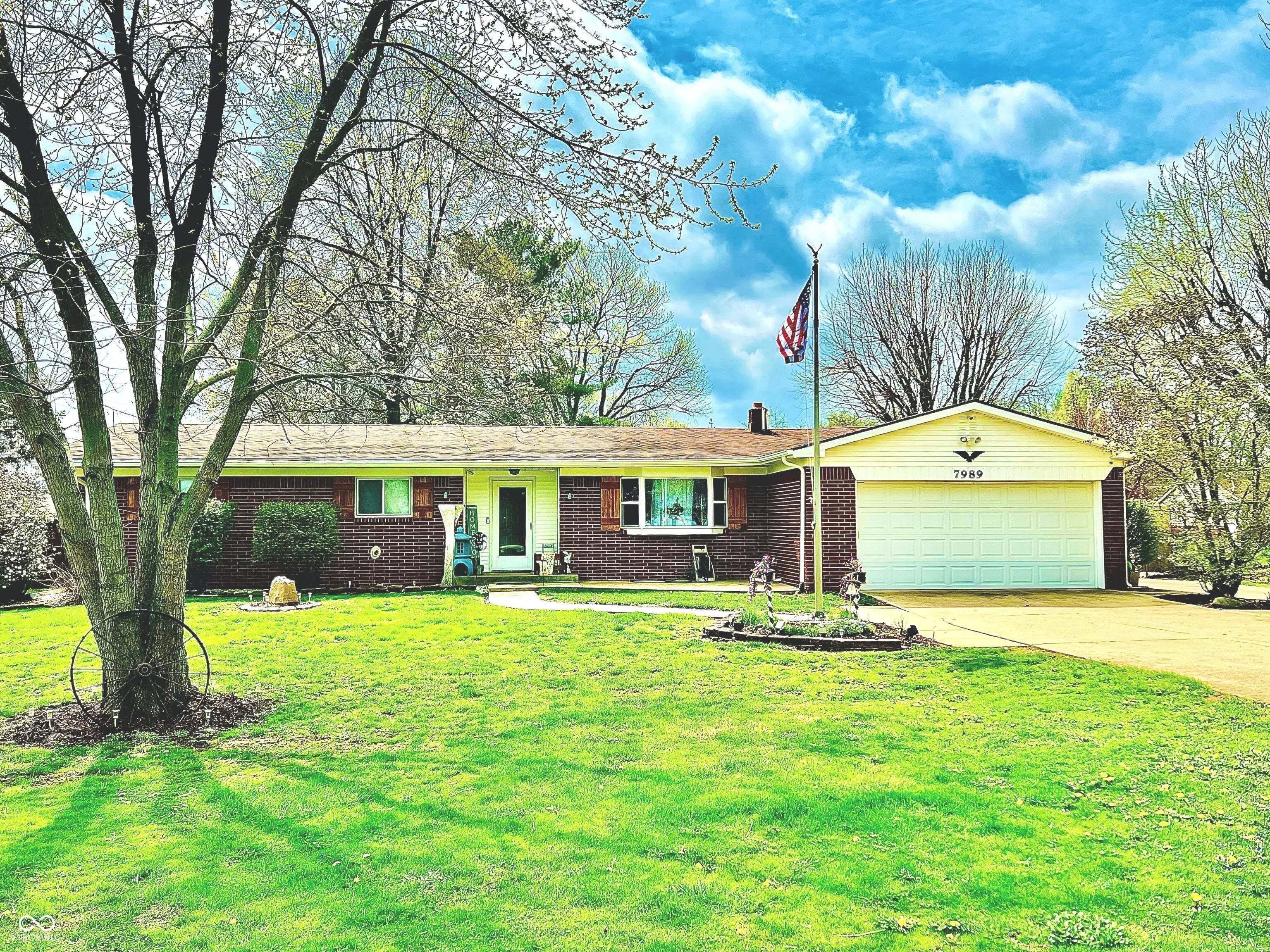 Photo of 7989 E County Road 200 N Avon, IN 46123