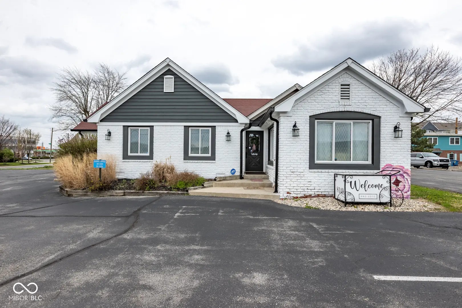 Photo of 8149 Castleton Road Indianapolis, IN 46250