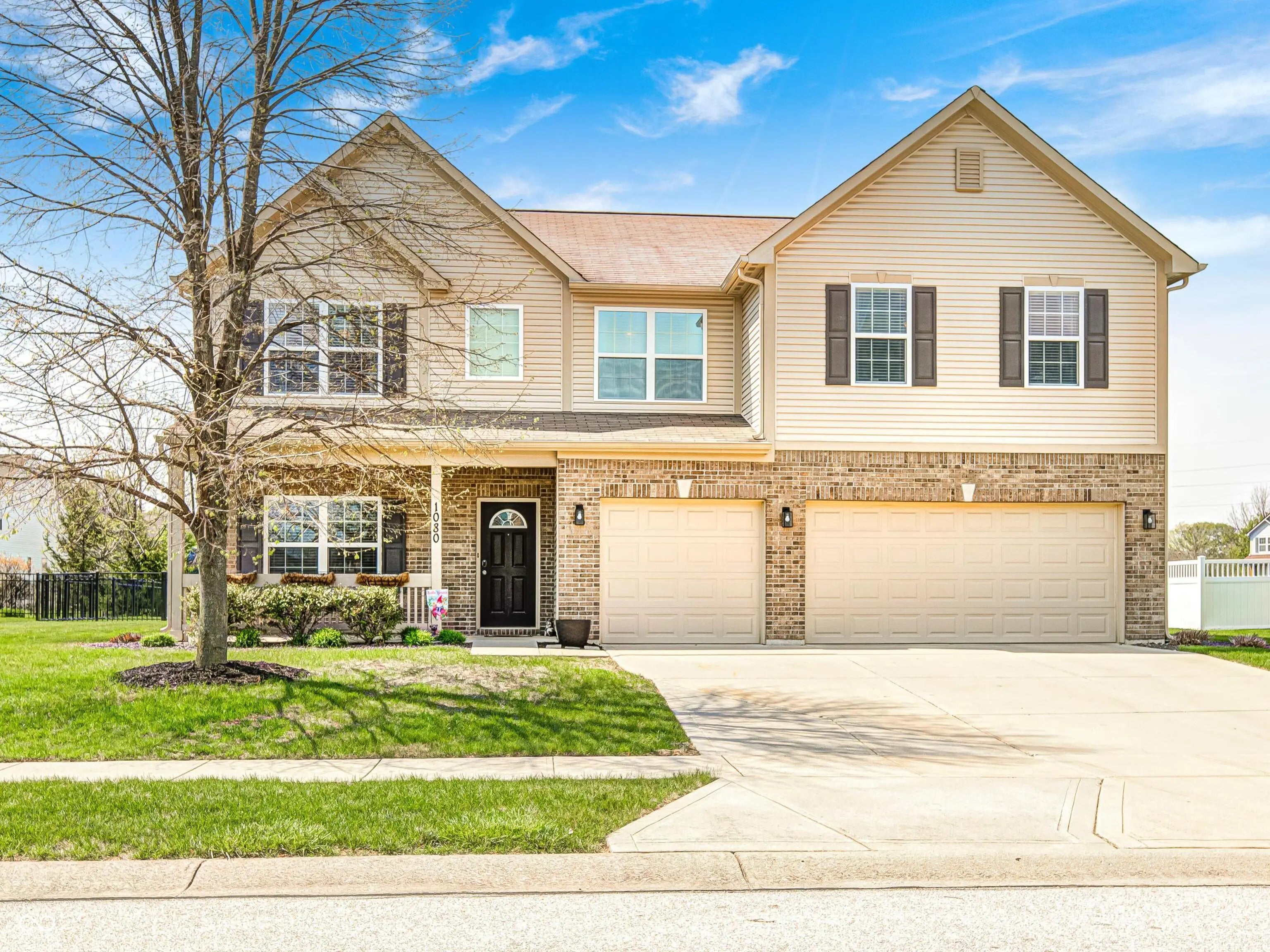 Photo of 1080 Kelsneland Drive Avon, IN 46123