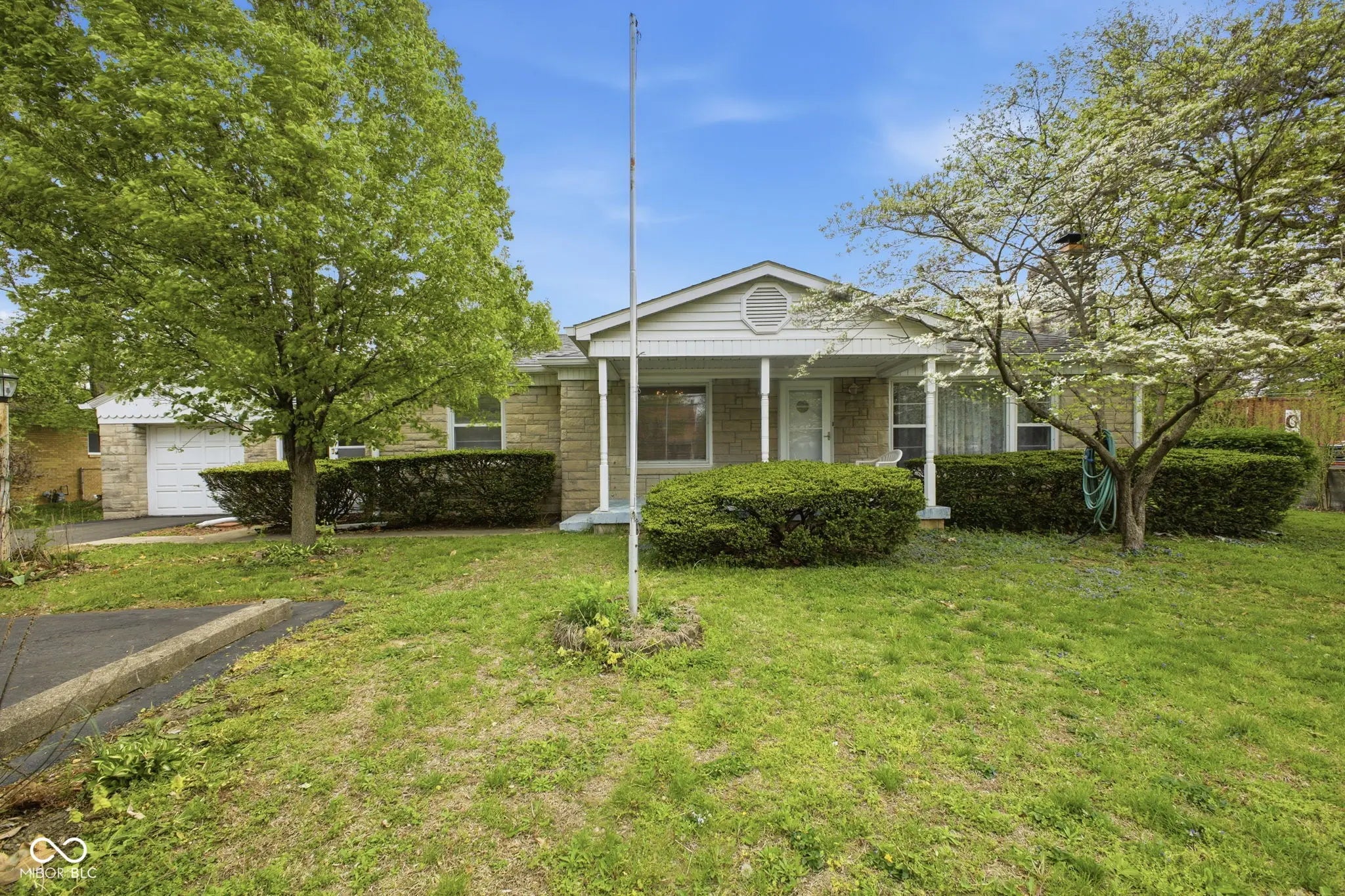 3743 S Meridian Street, Indianapolis