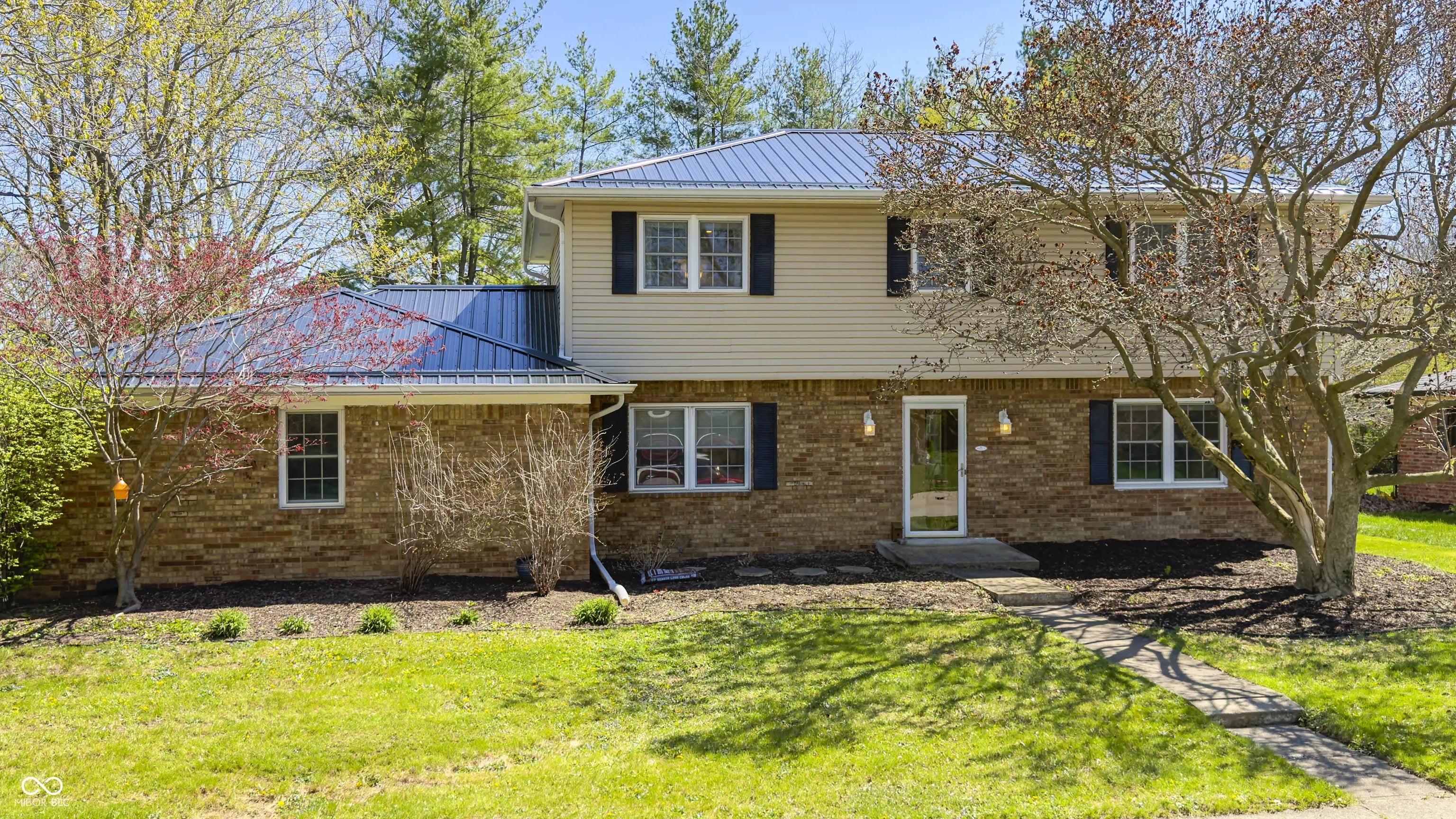 Photo of 305 Concord Lane Carmel, IN 46032