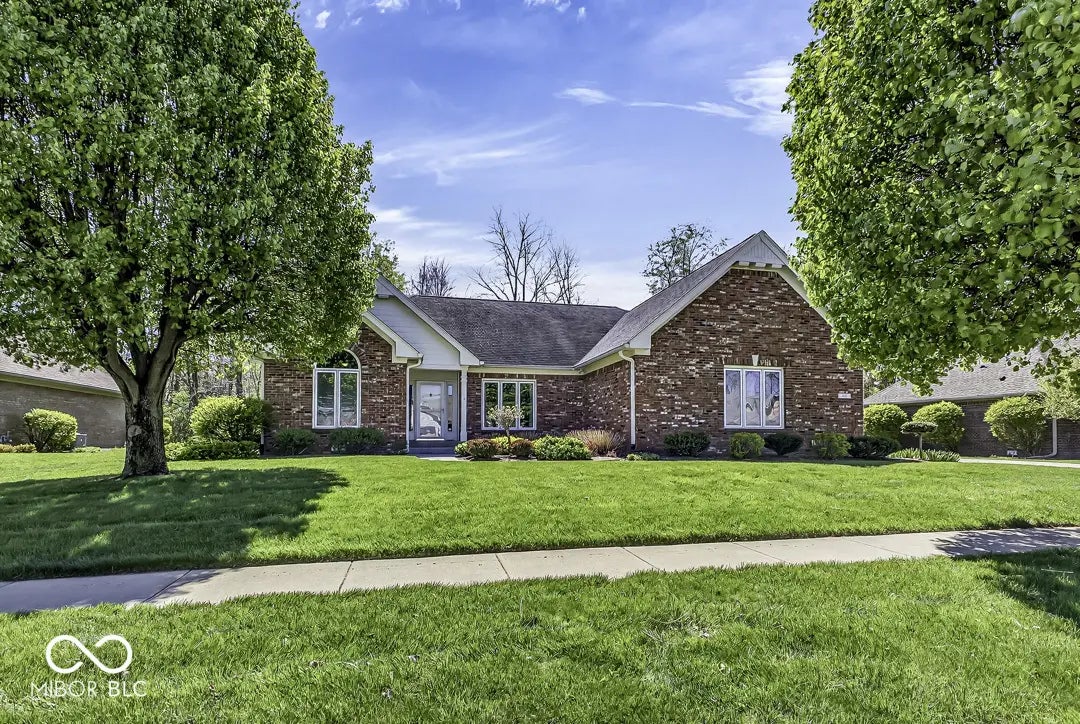 5311 Brookstone Lane, Greenwood