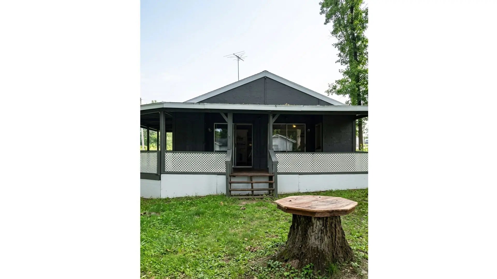 Photo of 3259 W Vacation Way Albion, IN 46701