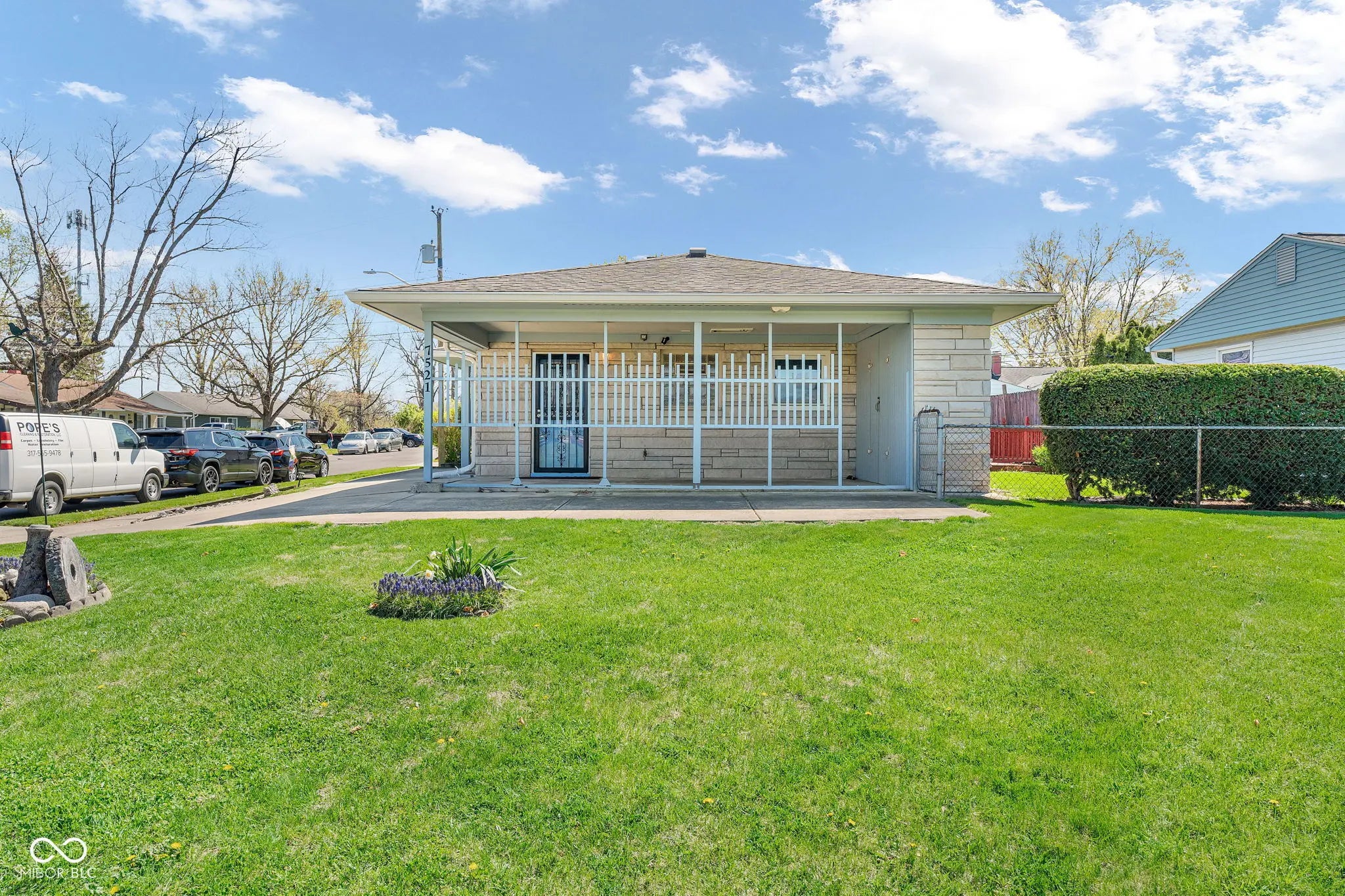 7521 E 53rd Street, Indianapolis