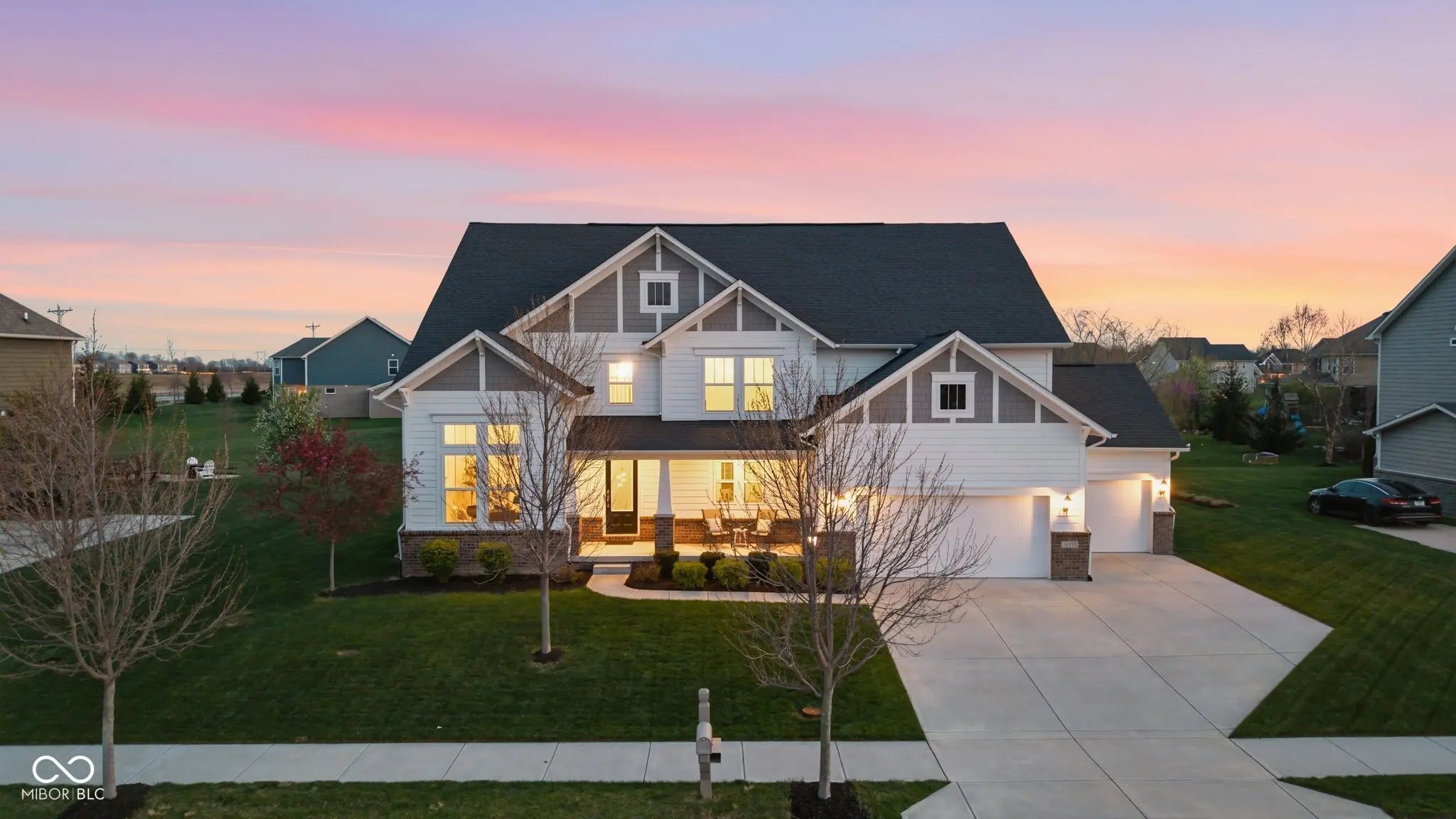 Photo of 14893 Edgebrook Drive Fishers, IN 46040