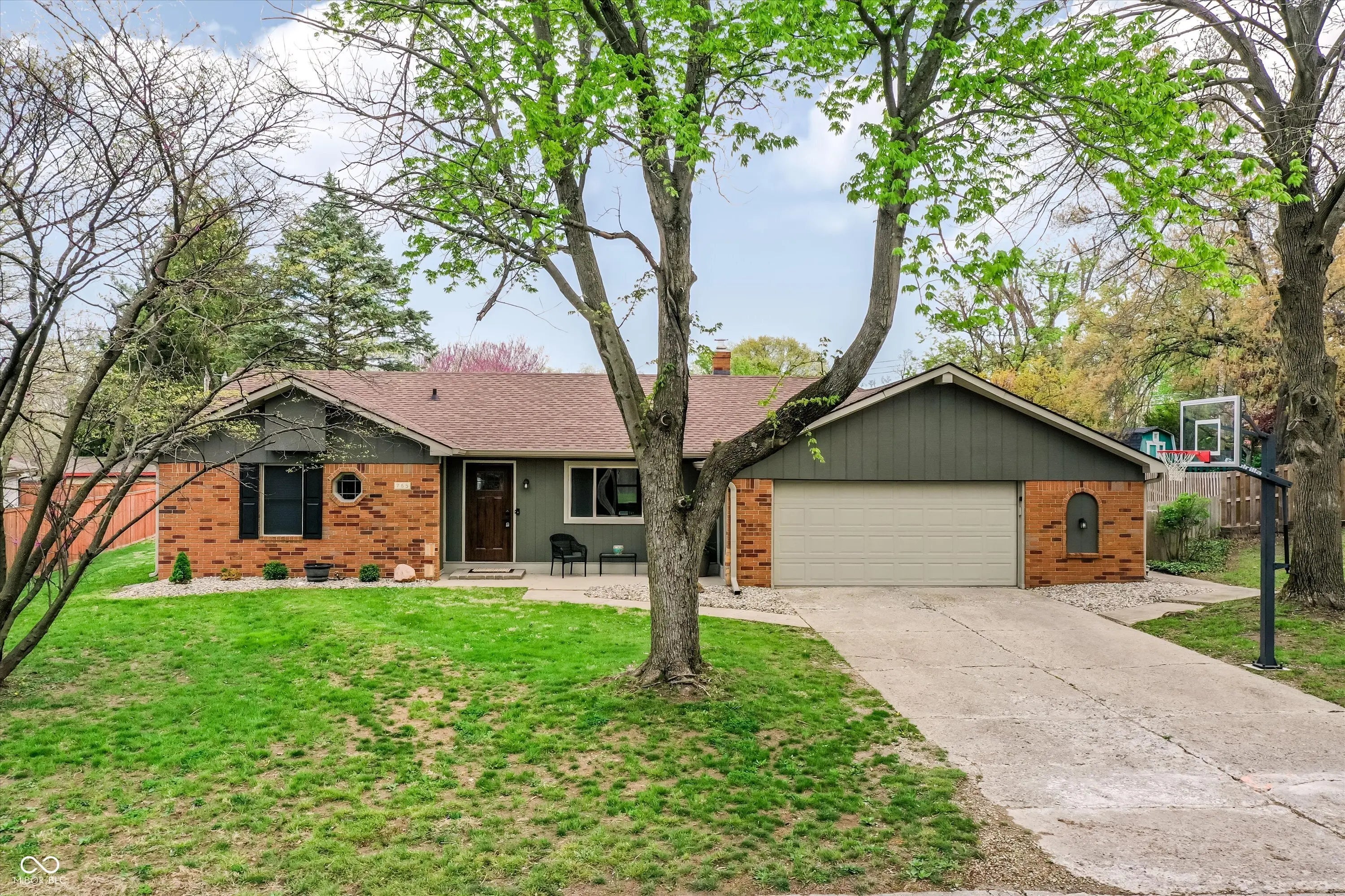 Photo of 765 Hillcrest Drive Greenwood, IN 46142