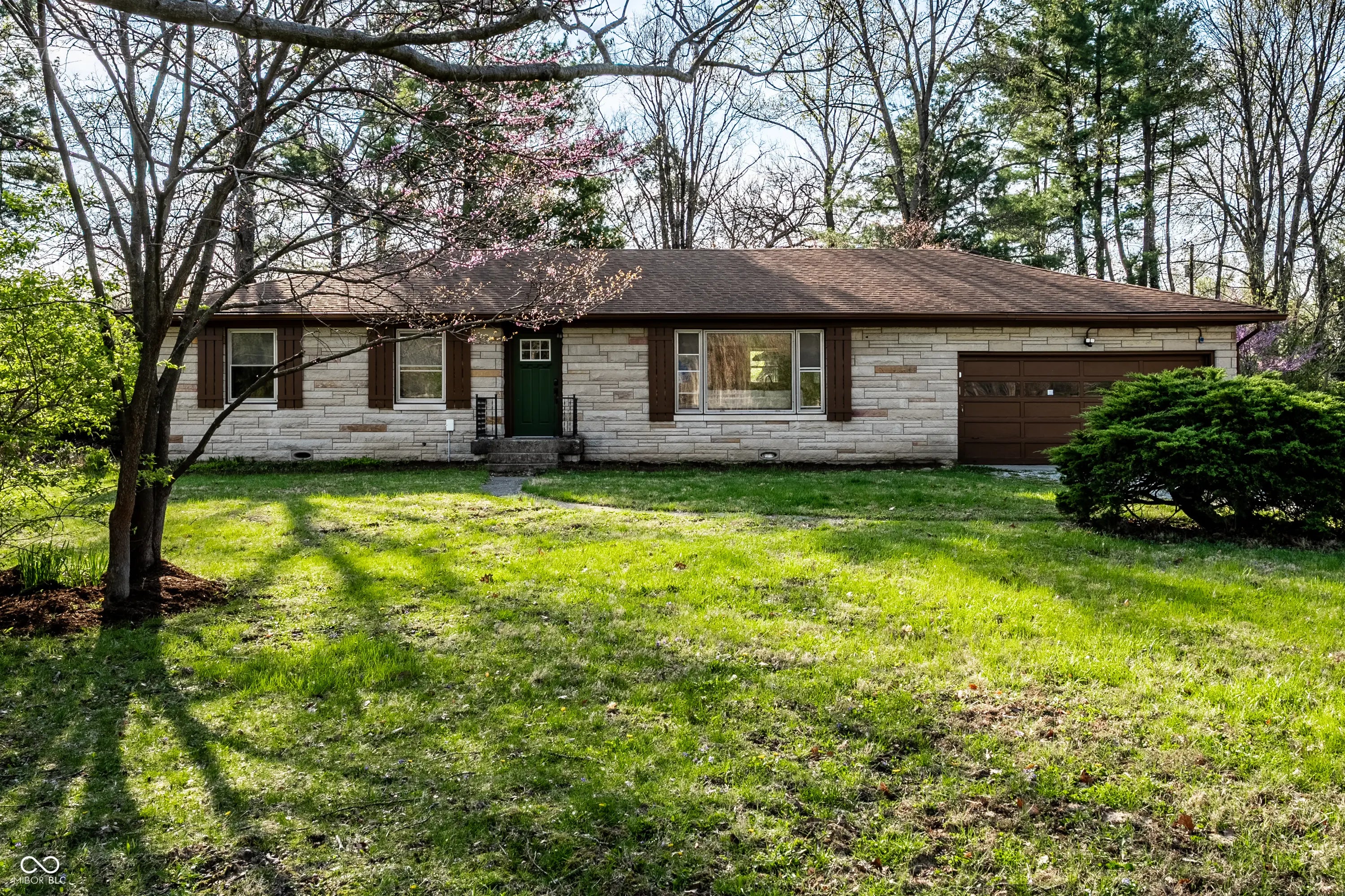 7315 Indian Lake Road, Indianapolis