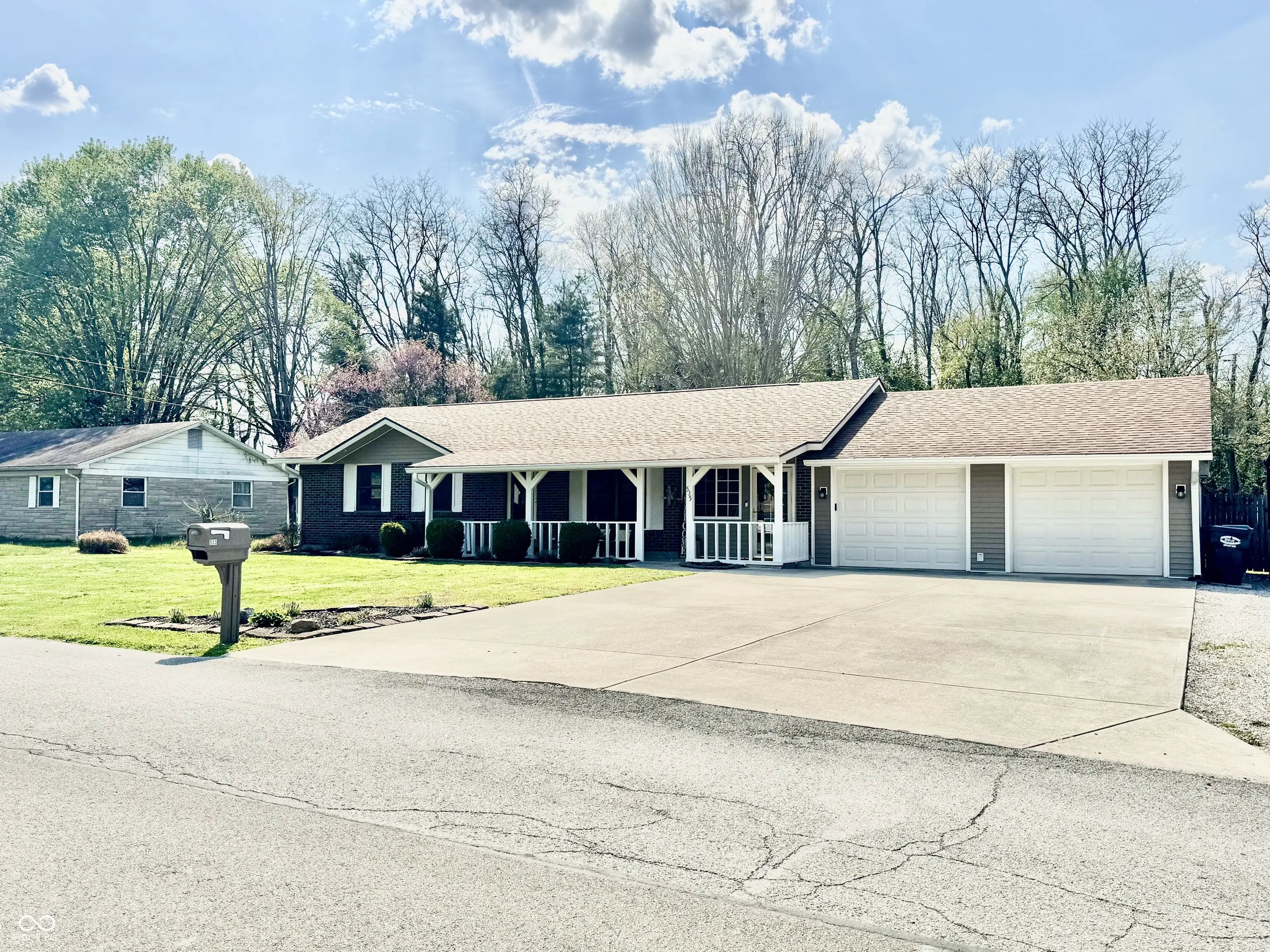 Photo of 535 Everling Drive Morgantown, IN 46160