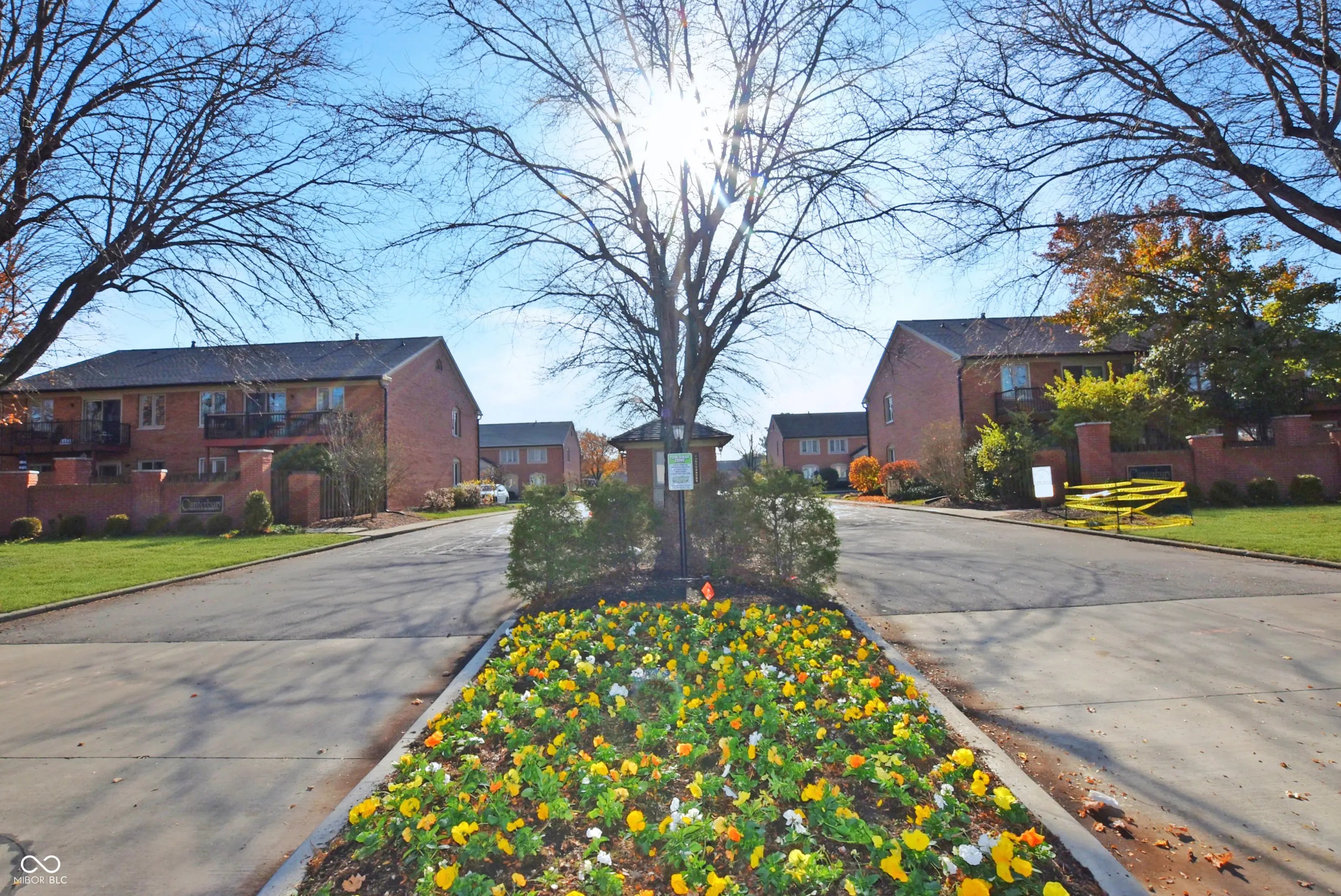 1176 Canterbury Court A, Indianapolis