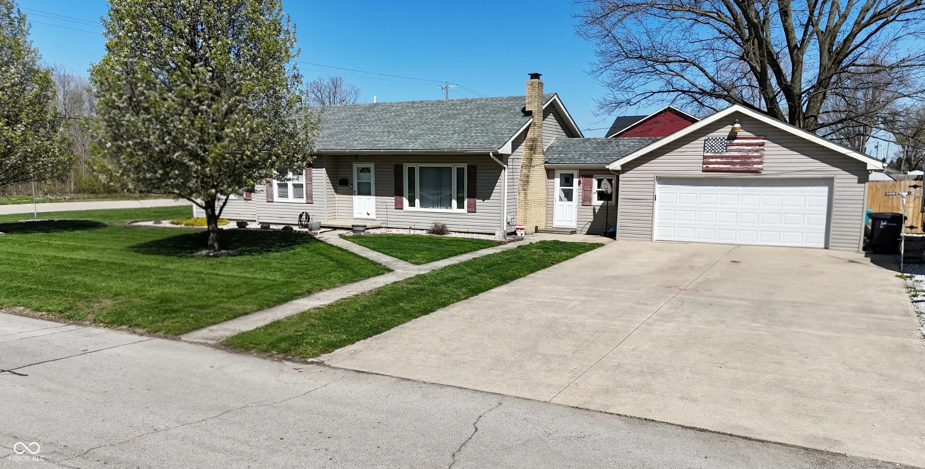 Photo of 900 N J Street Elwood, IN 46036