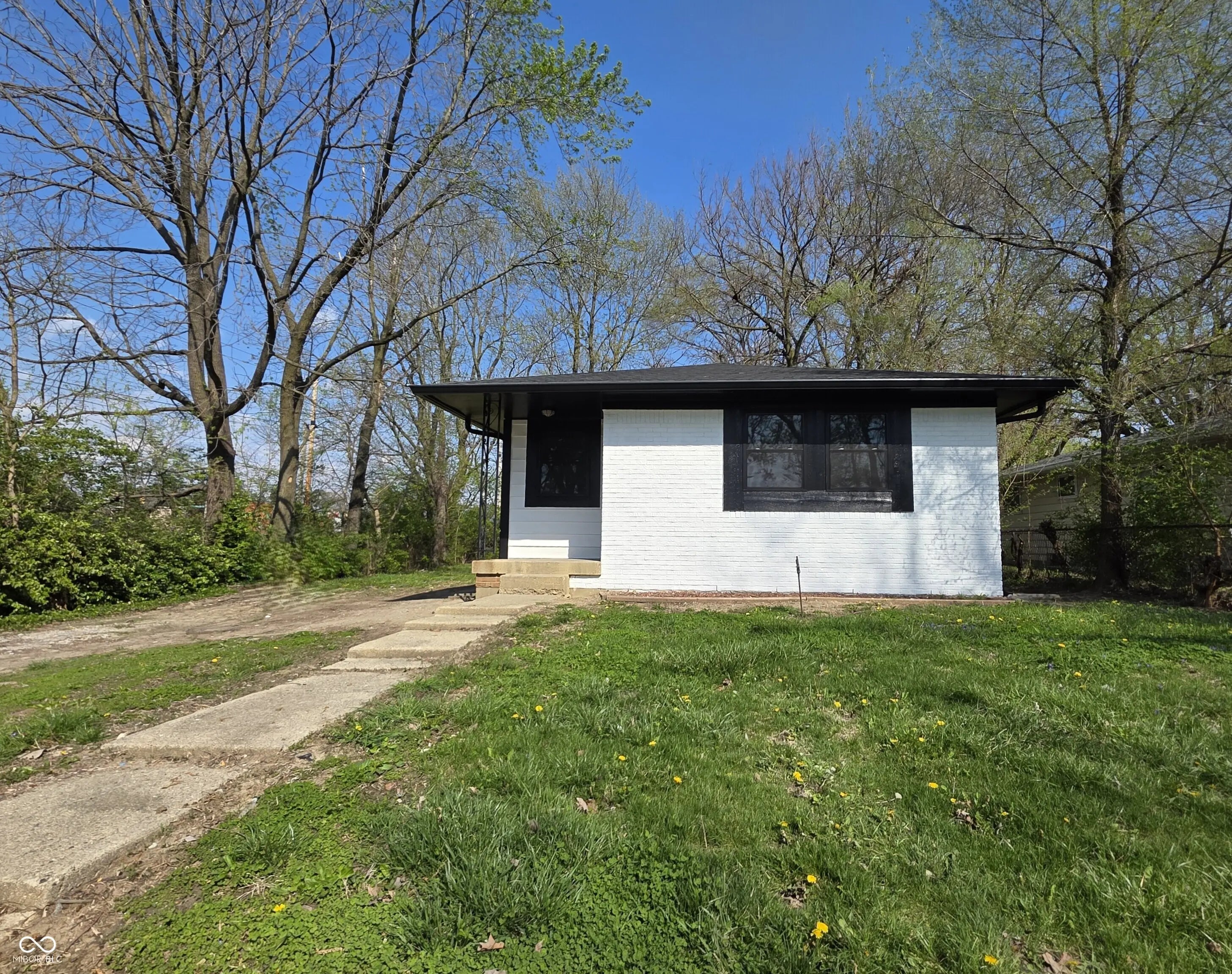 Photo of 2217 Trowbridge Street Indianapolis, IN 46203