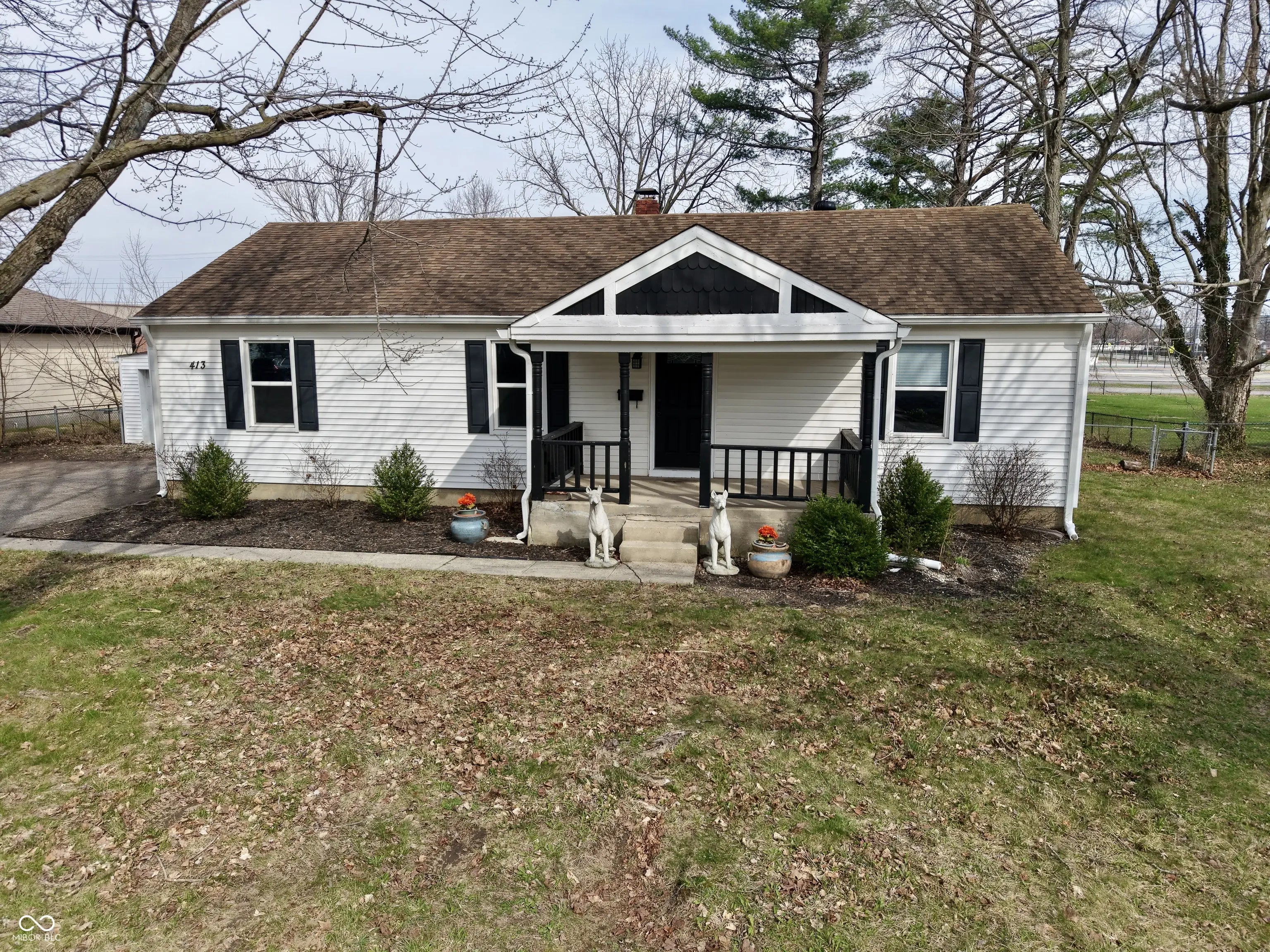 Photo of 413 S Grant Street Brownsburg, IN 46112