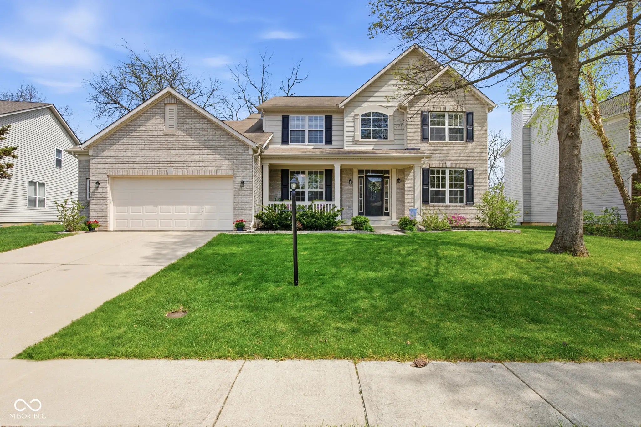 7398 Dunmore Point, Noblesville