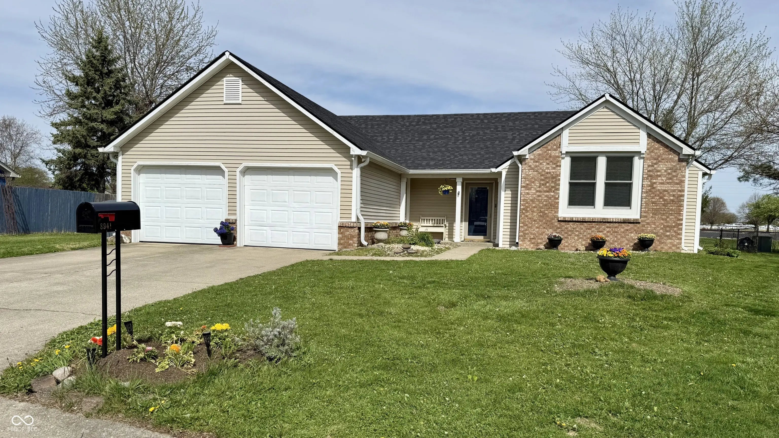 8941 Country Walk Court, Indianapolis
