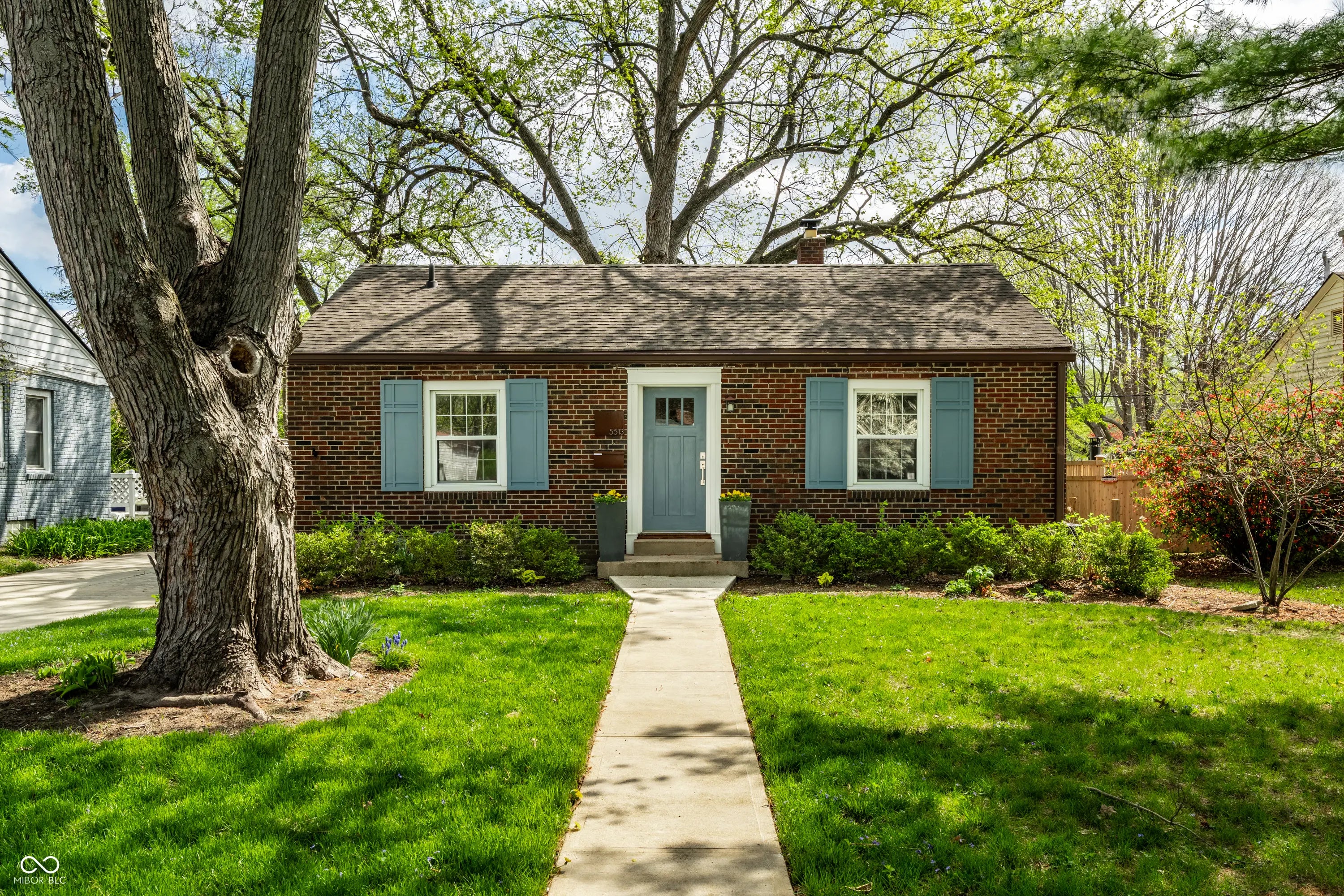 Photo of 5513 Indianola Avenue Indianapolis, IN 46220