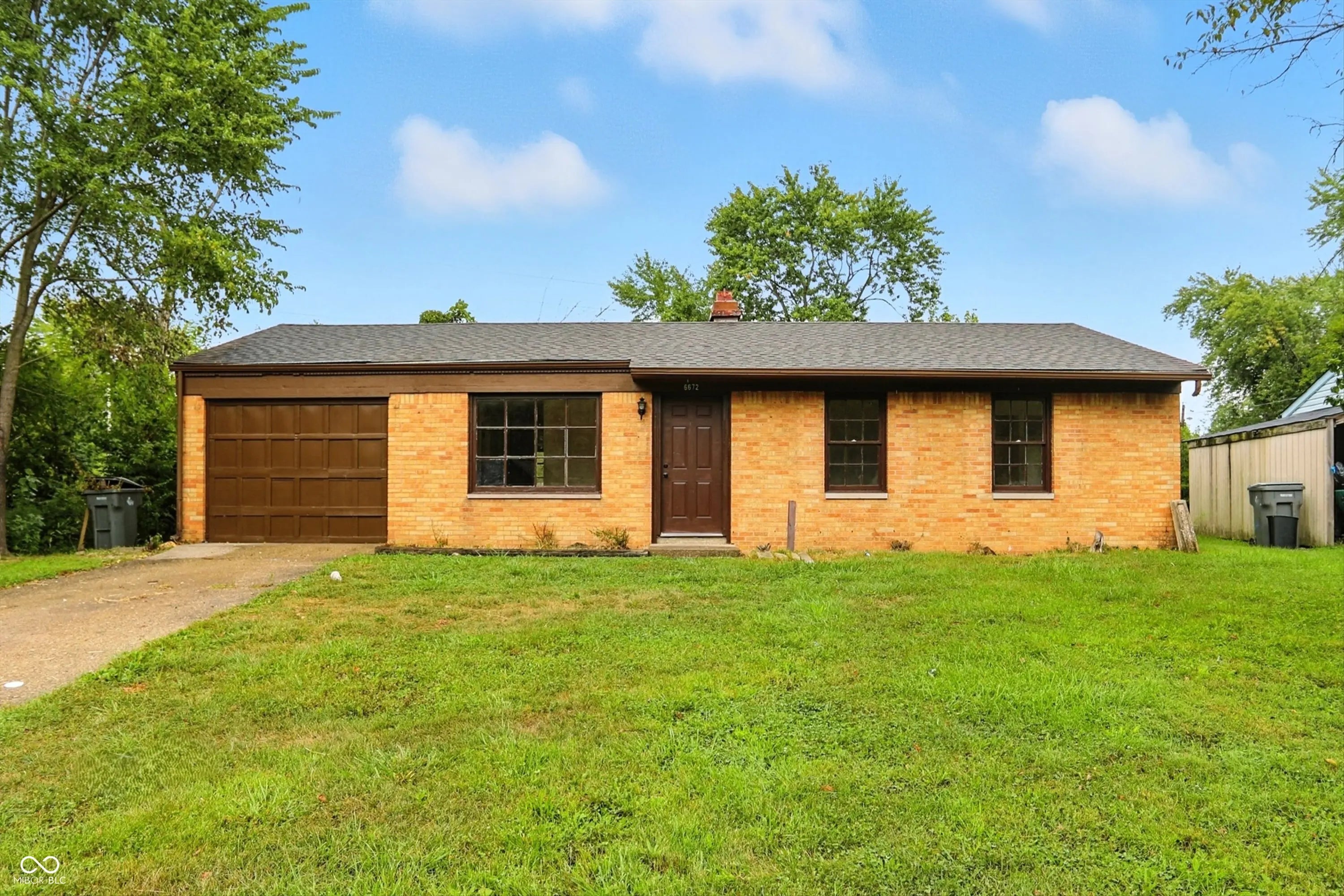 6672 E 43rd Place, Indianapolis